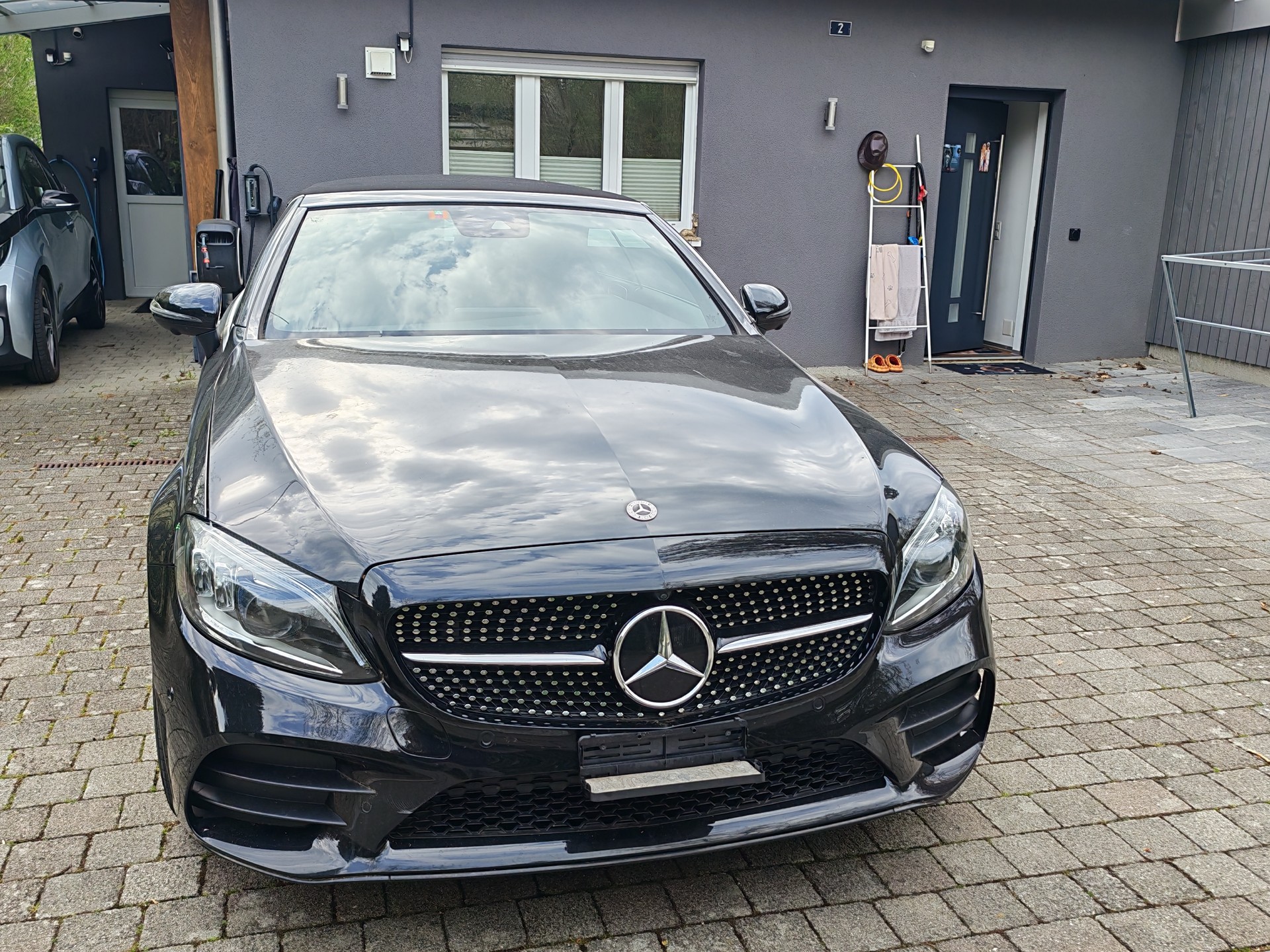 MERCEDES-BENZ C 200 AMG Line + Premium Cabriolet 4Matic 9G-Tronic-image-0