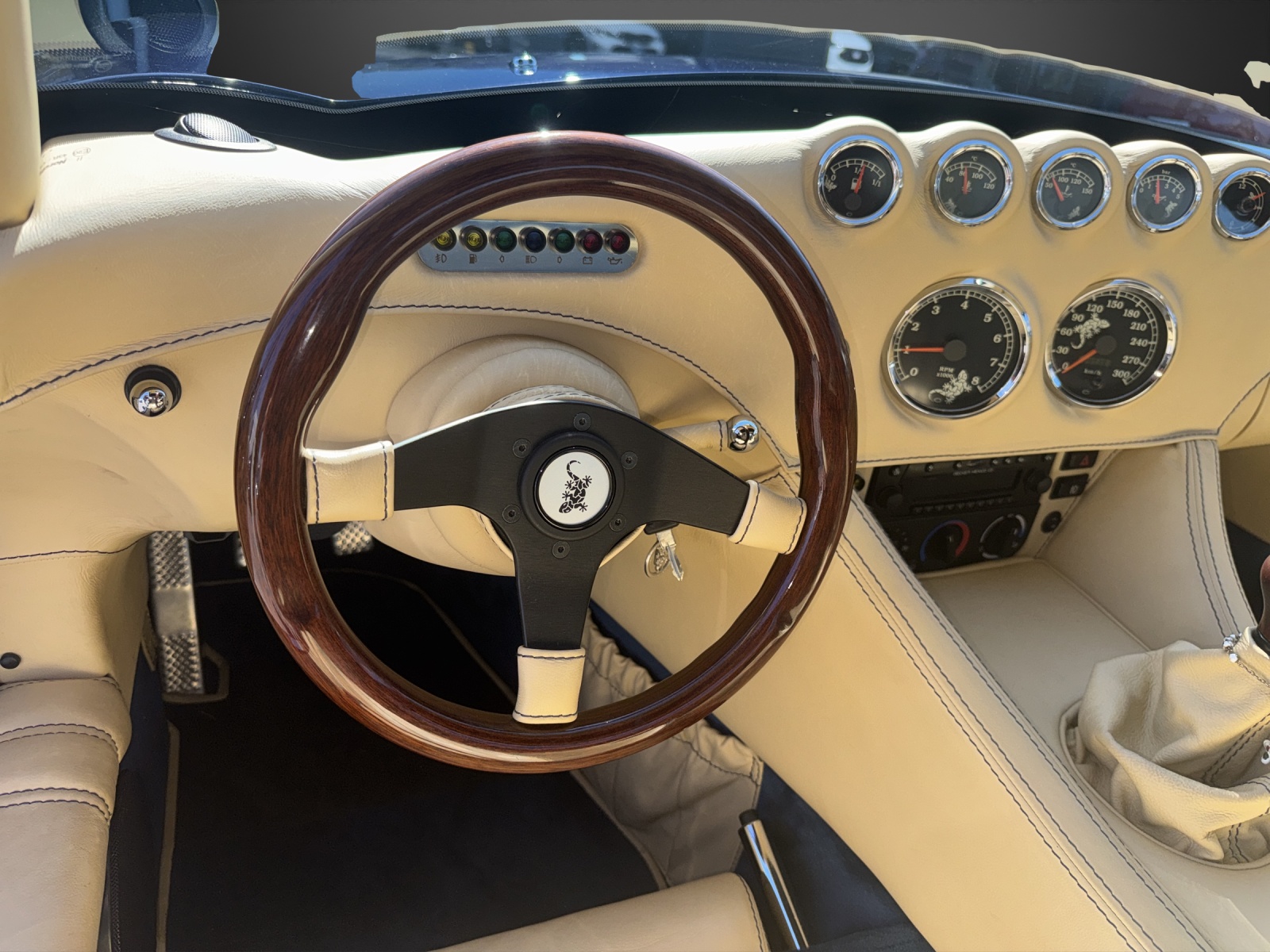 WIESMANN Roadster MF3-image-10