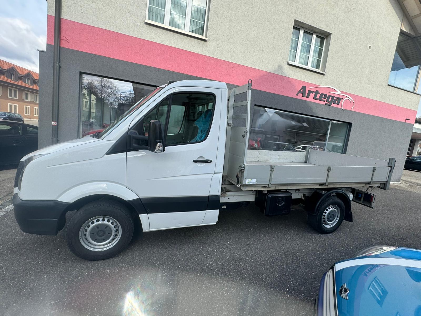 VW Crafter 35 2.0 TDI CR-image-2