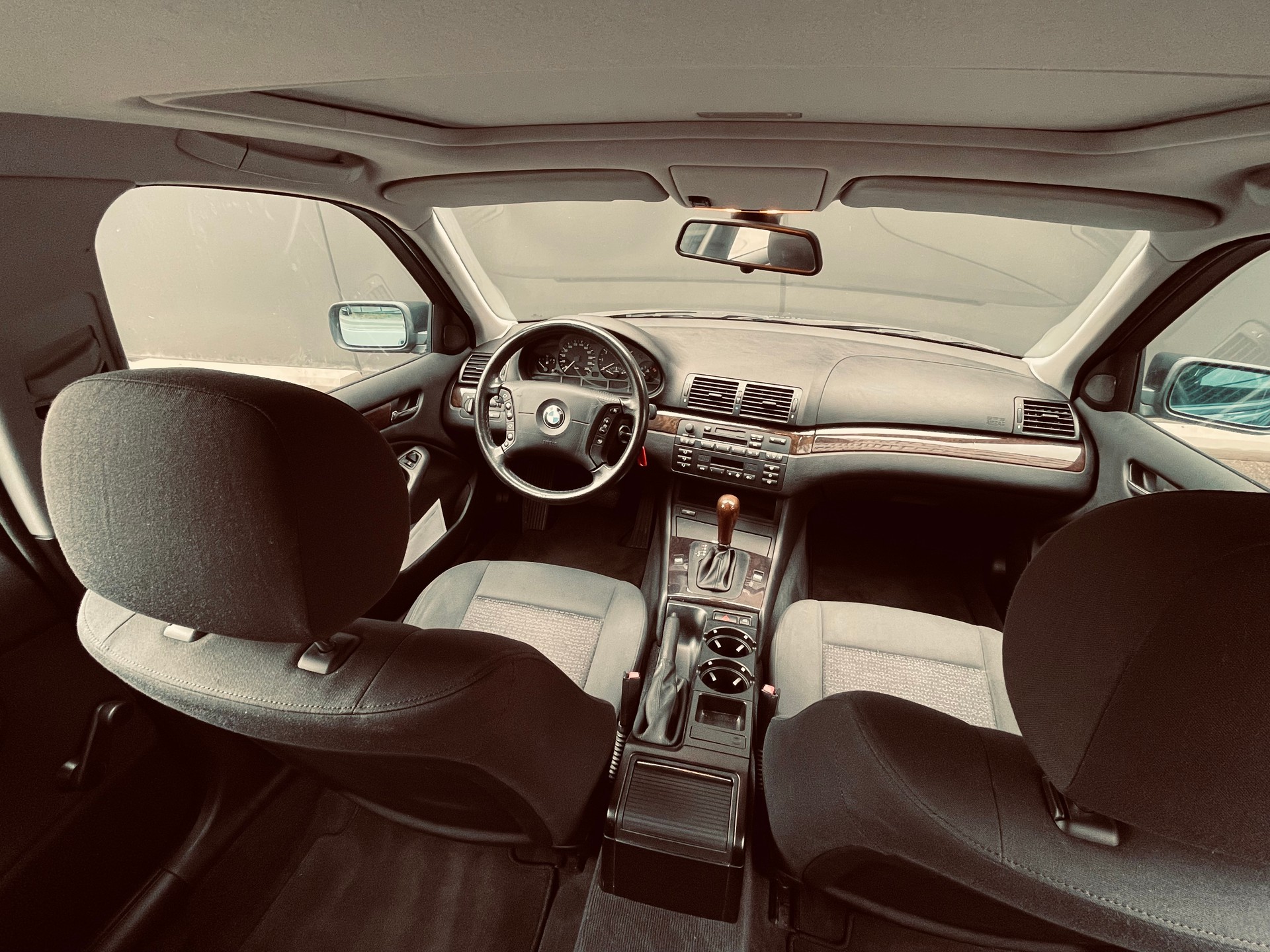 BMW 316i Advantage-image-4