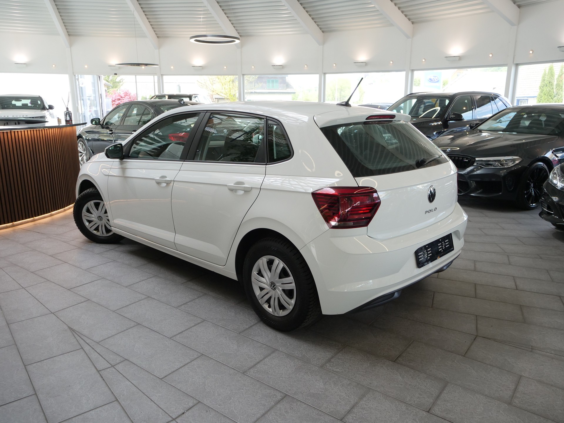 VW Polo 1.0 BMT Trendline-showroom-element-3