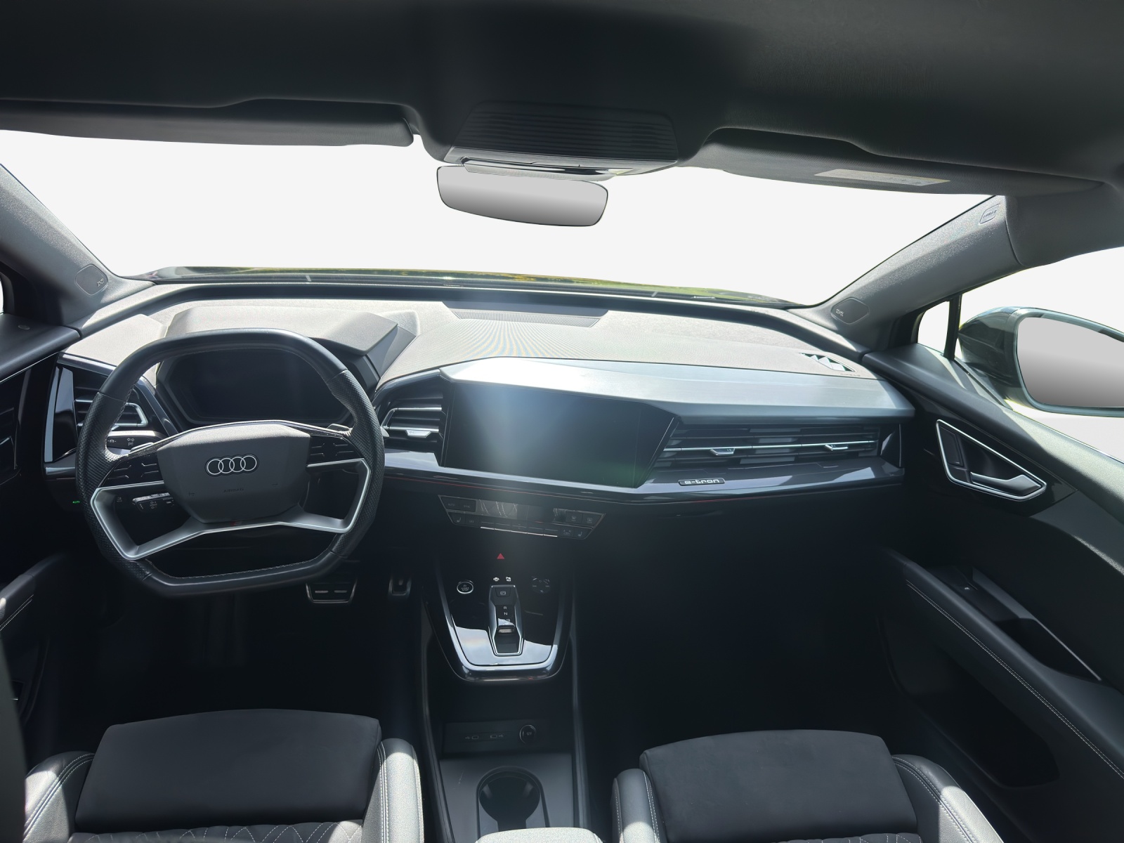 AUDI Q4 Sportback e-tron 40-image-8