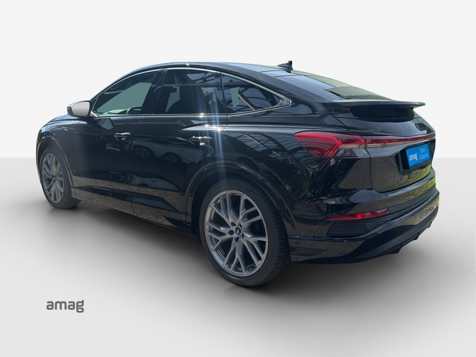 AUDI Q4 Sportback e-tron 40-image-2