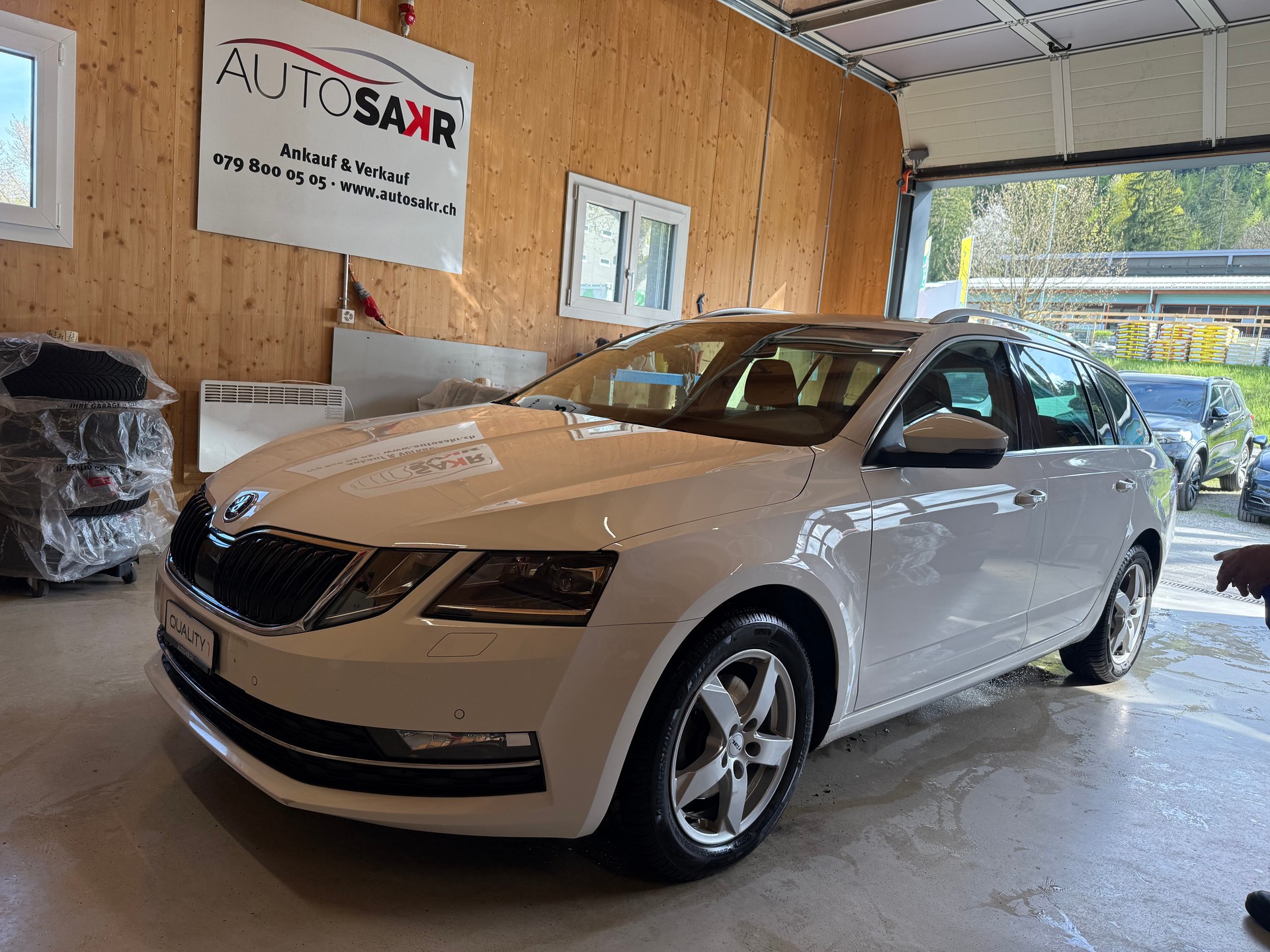 SKODA Octavia Combi 1.5 TSI Style DSG-image-0