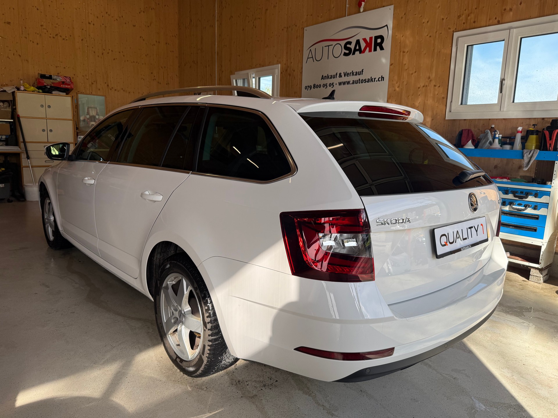 SKODA Octavia Combi 1.5 TSI Style DSG-image-5