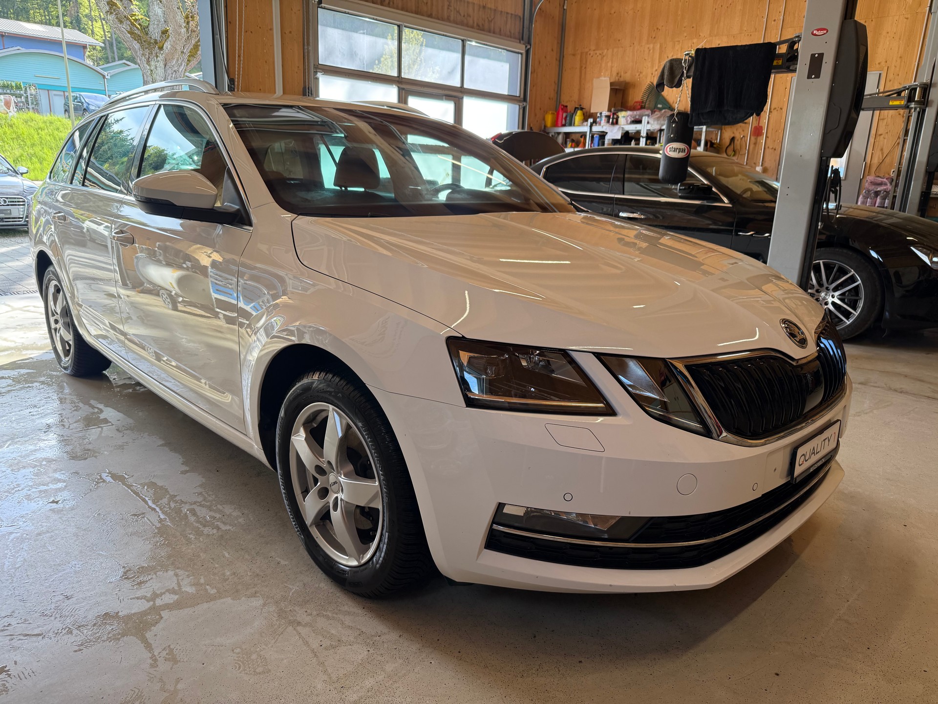 SKODA Octavia Combi 1.5 TSI Style DSG-image-2