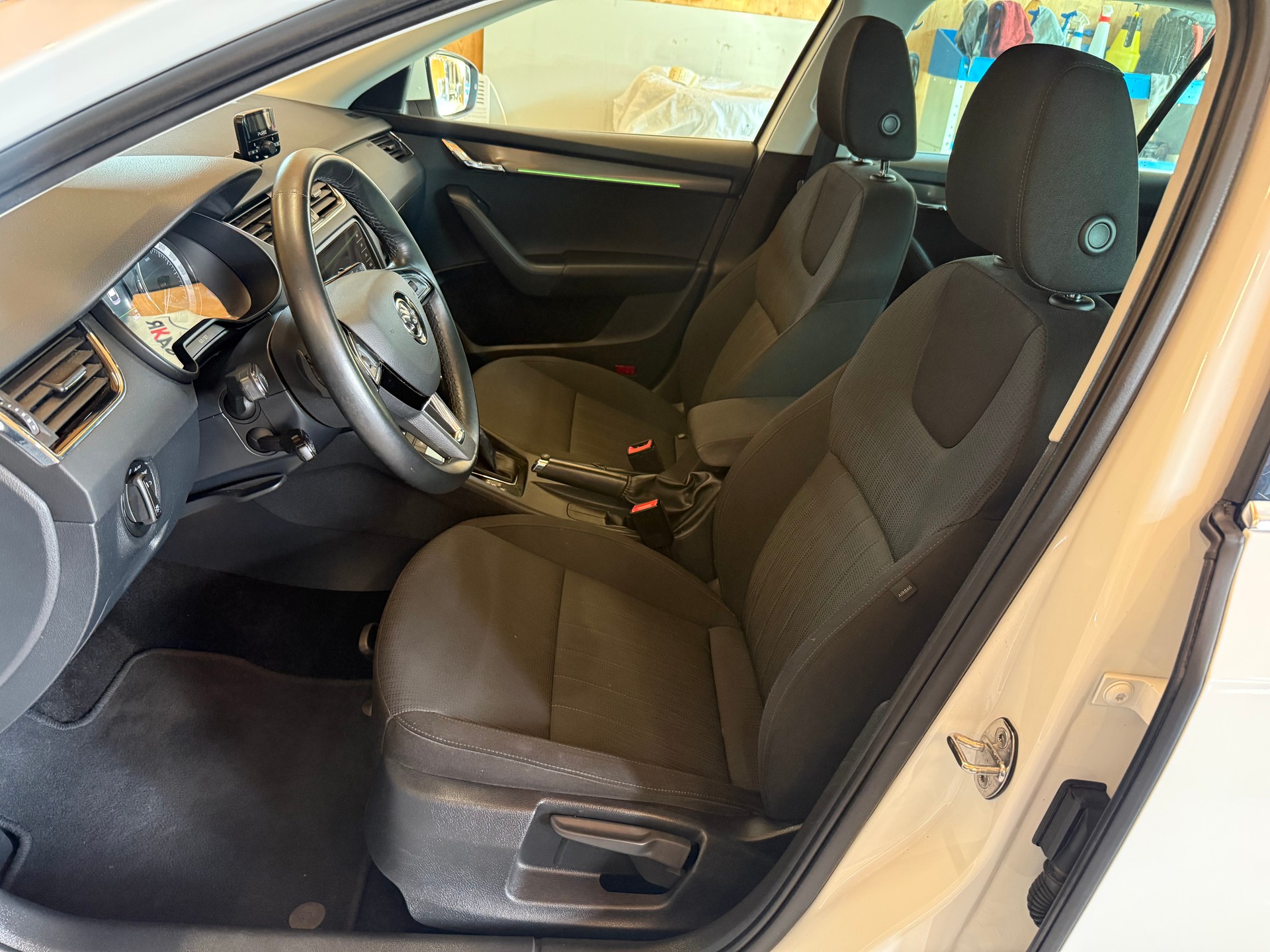 SKODA Octavia Combi 1.5 TSI Style DSG-image-6