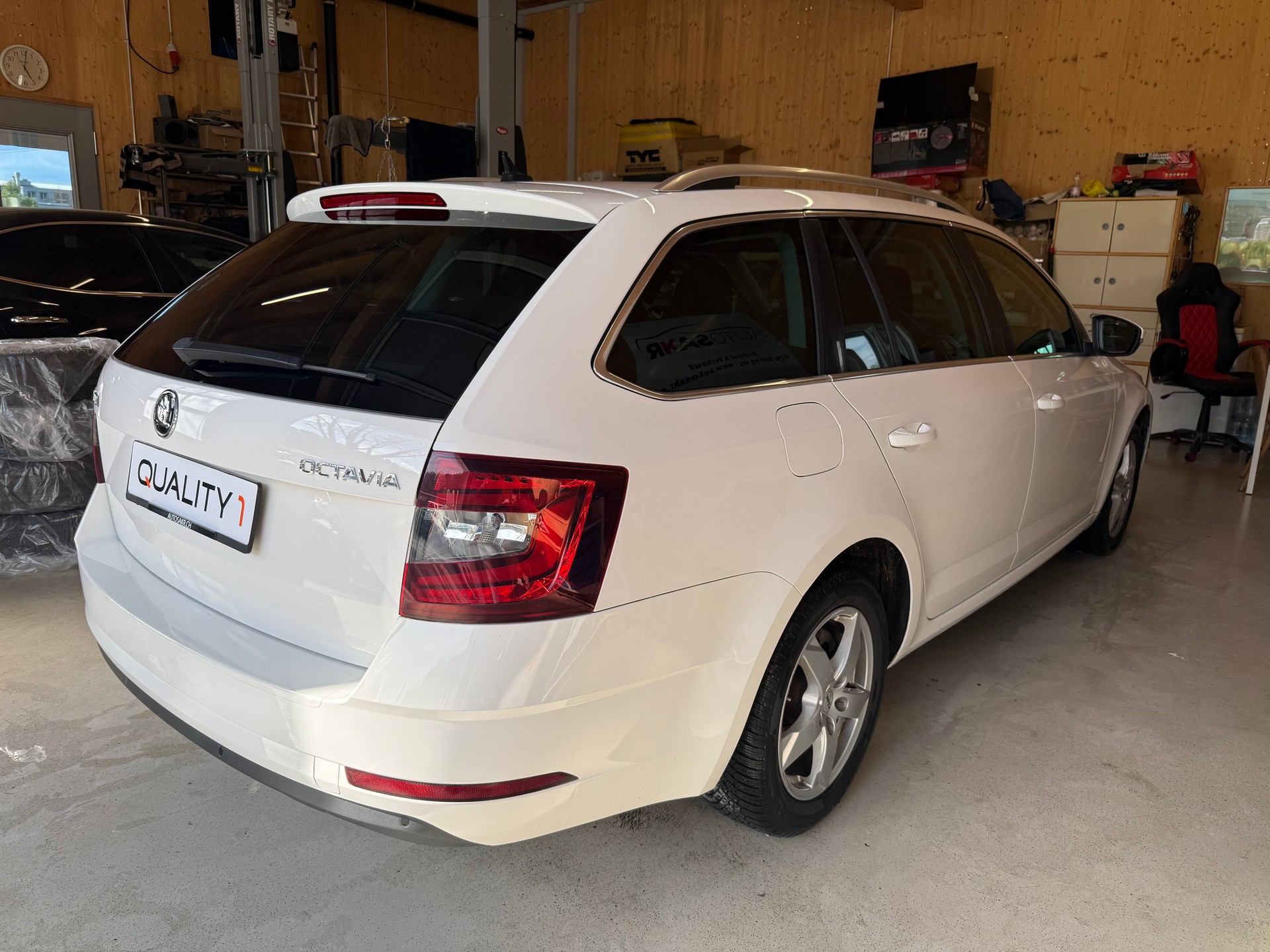 SKODA Octavia Combi 1.5 TSI Style DSG-image-3