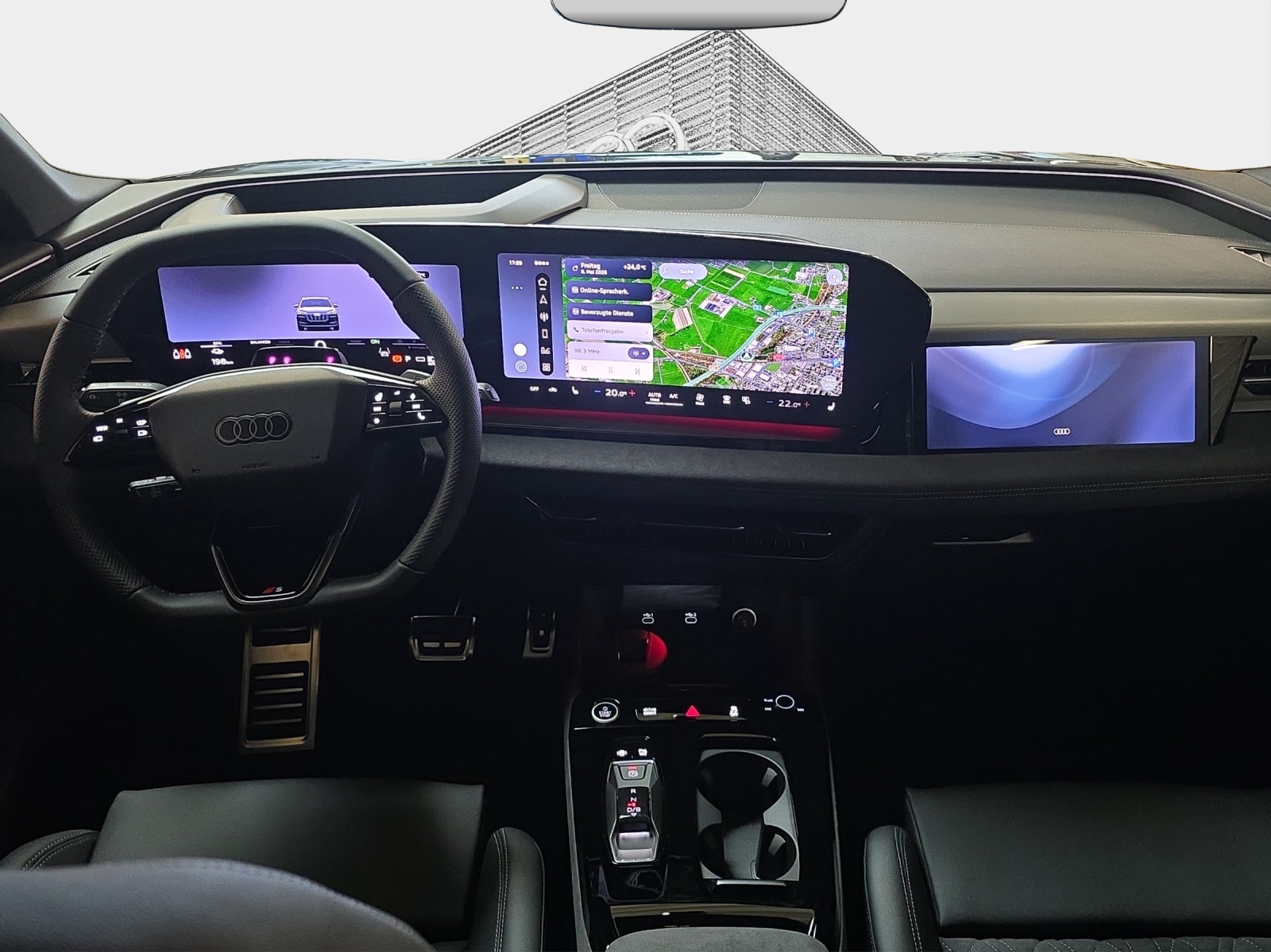 AUDI Q6 e-tron quattro-image-10