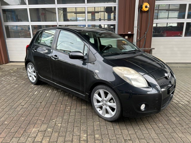 TOYOTA Yaris 1.8 TS-showroom-element-2