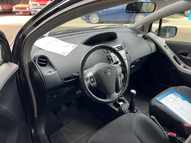 TOYOTA Yaris 1.8 TS-image-7