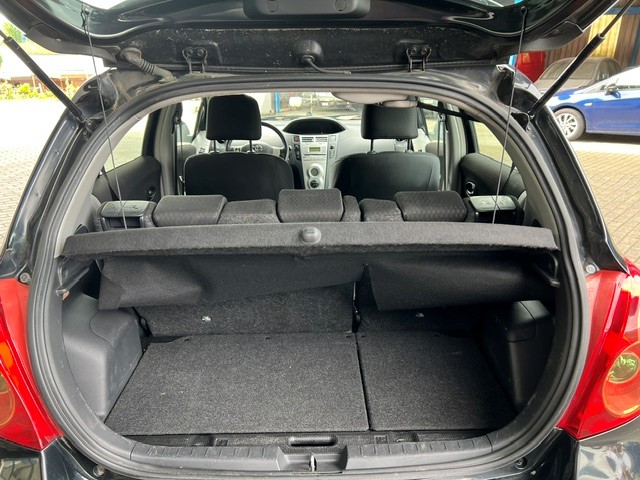 TOYOTA Yaris 1.8 TS-image-12