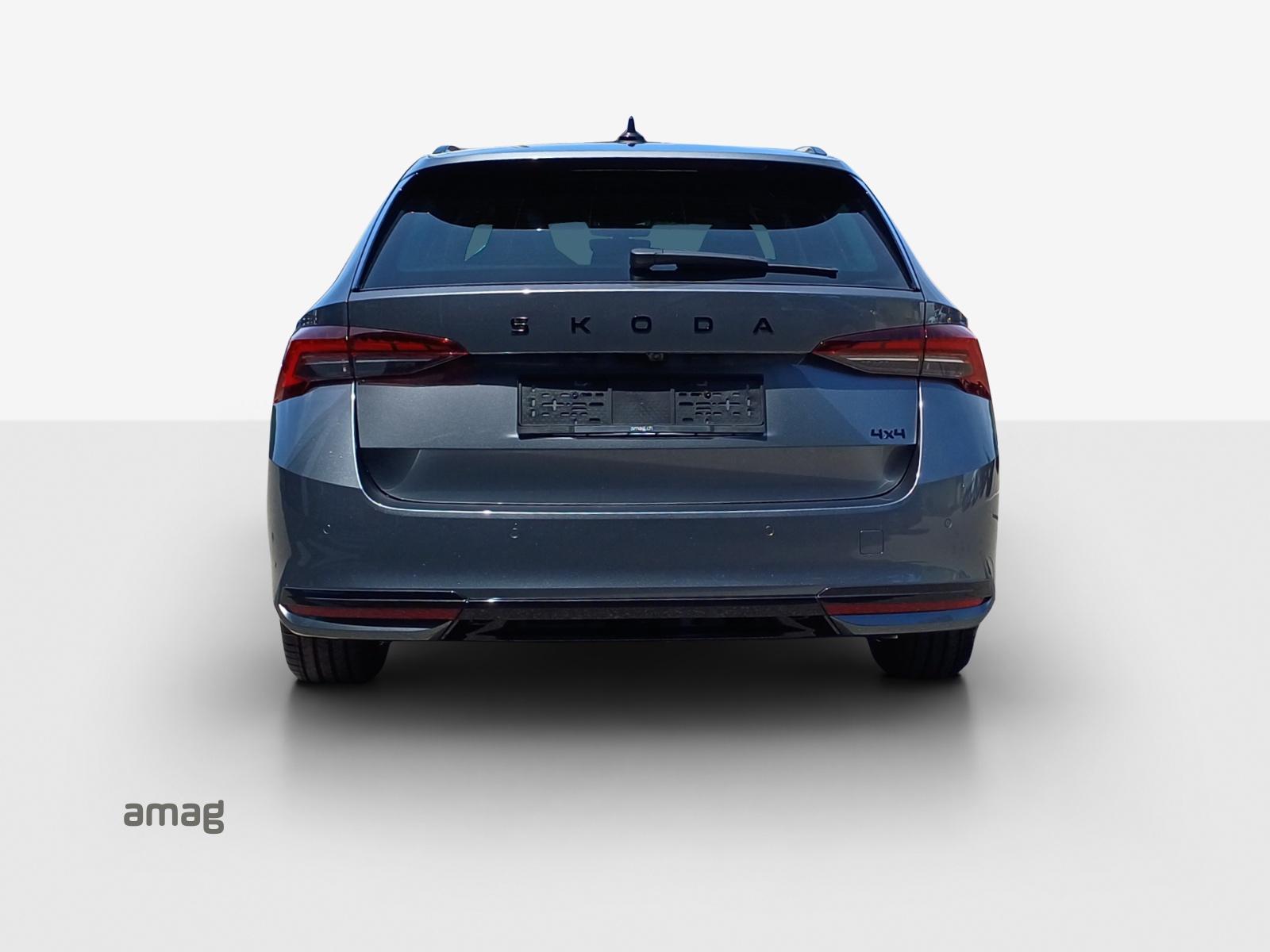 SKODA Octavia Sportline Dynamic-image-3