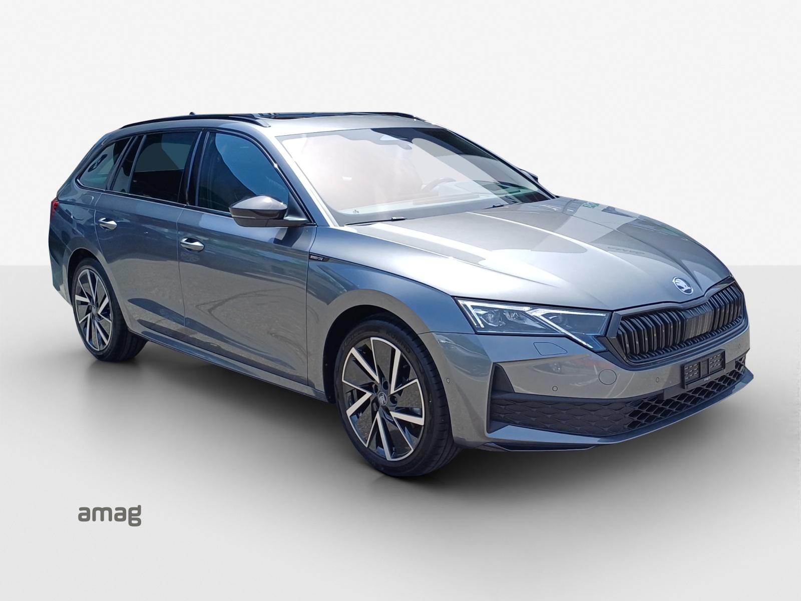 SKODA Octavia Sportline Dynamic-image-5