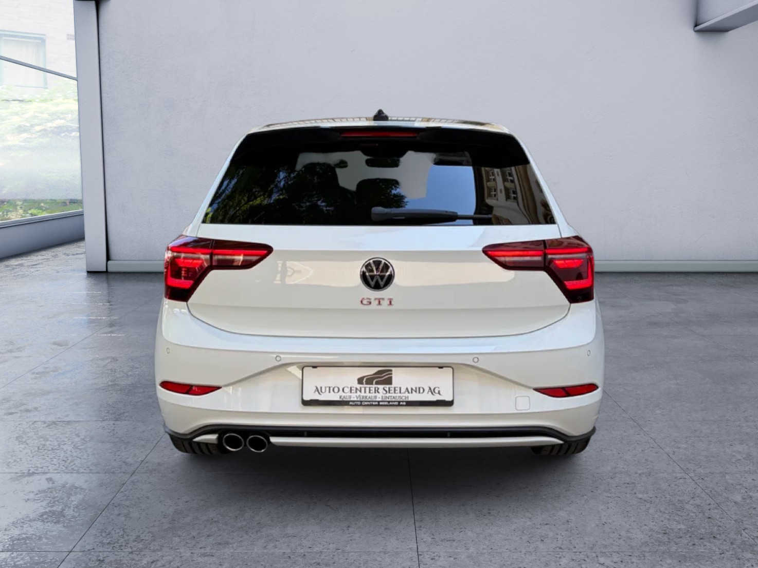 VW Polo 2.0 TSI GTI DSG-image-5