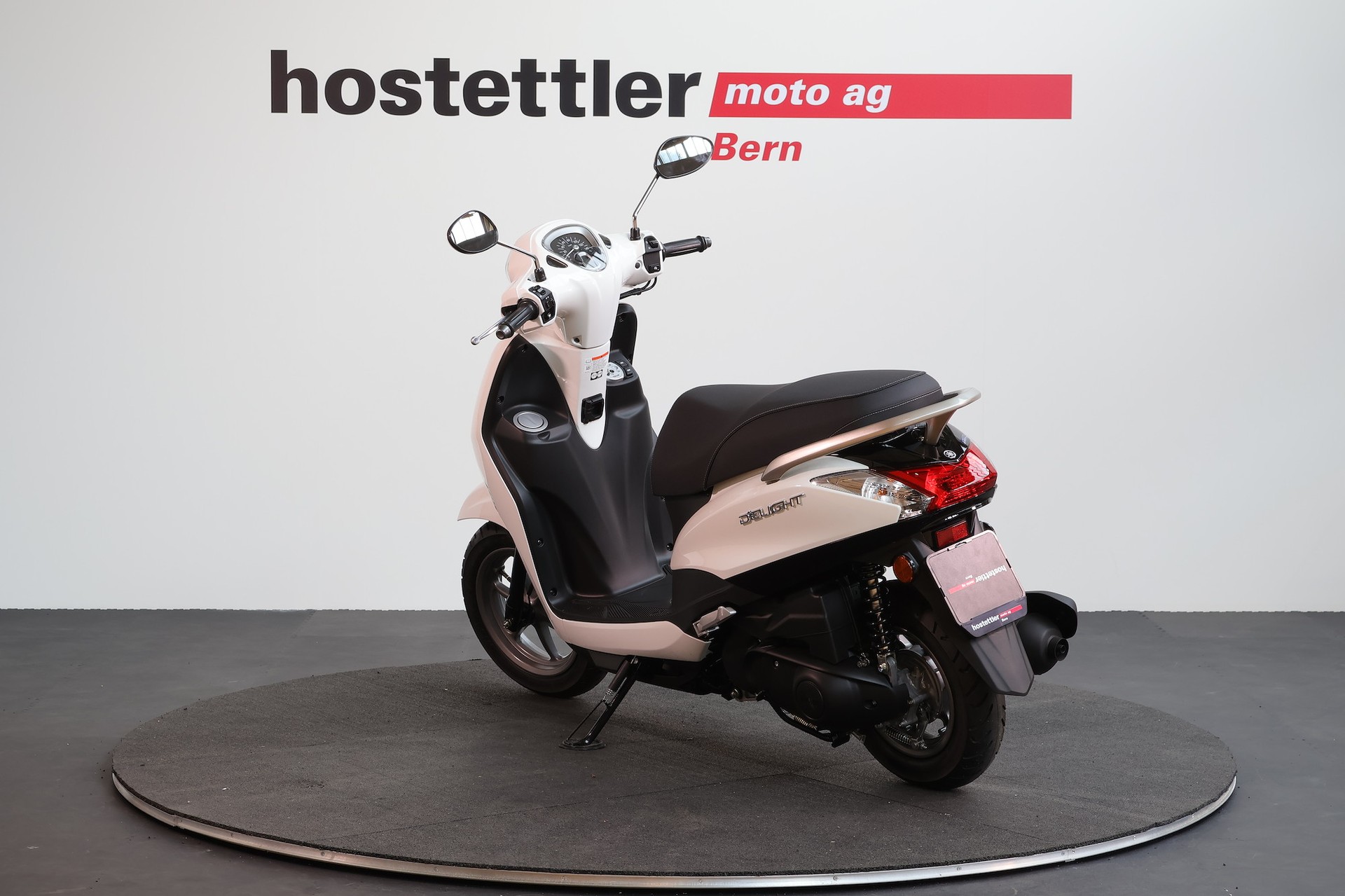YAMAHA D'elight-showroom-element-3