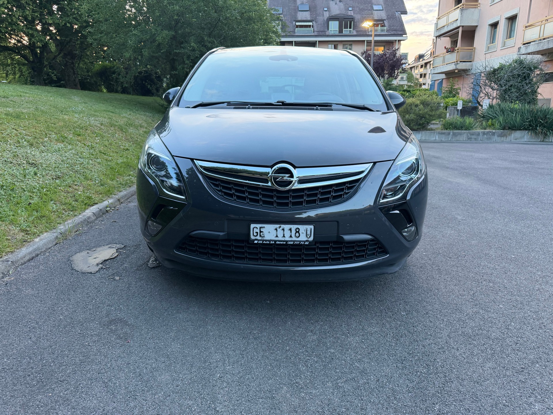OPEL Zafira Tourer 2.0 CDTi Enjoy Automatic-image-5