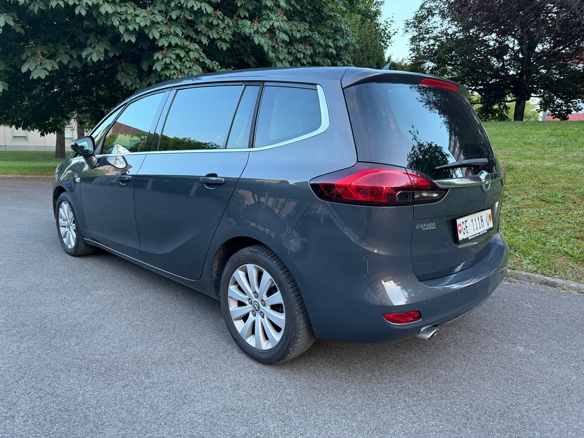 OPEL Zafira Tourer 2.0 CDTi Enjoy Automatic-image-4