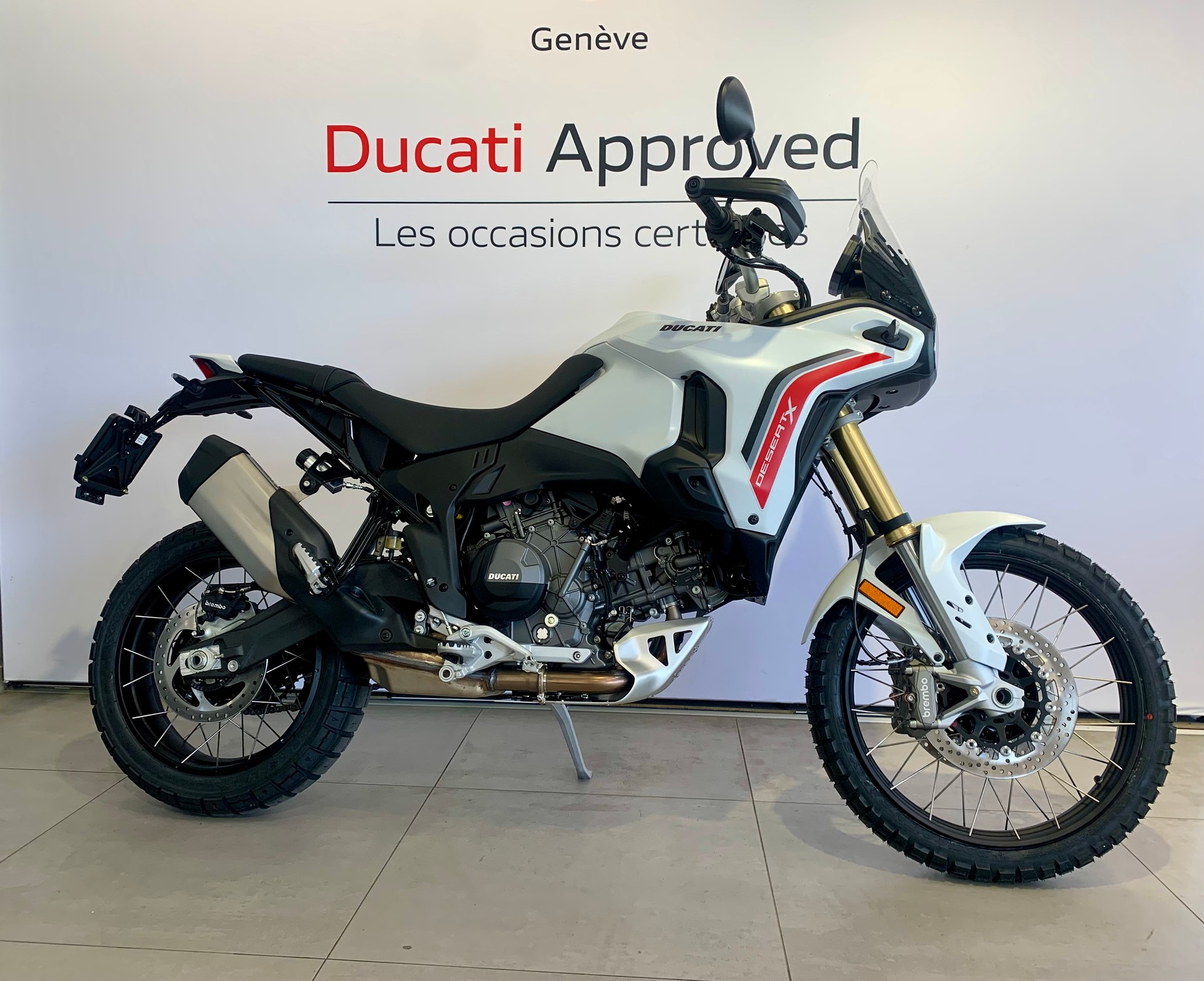 DUCATI DESERT X 890