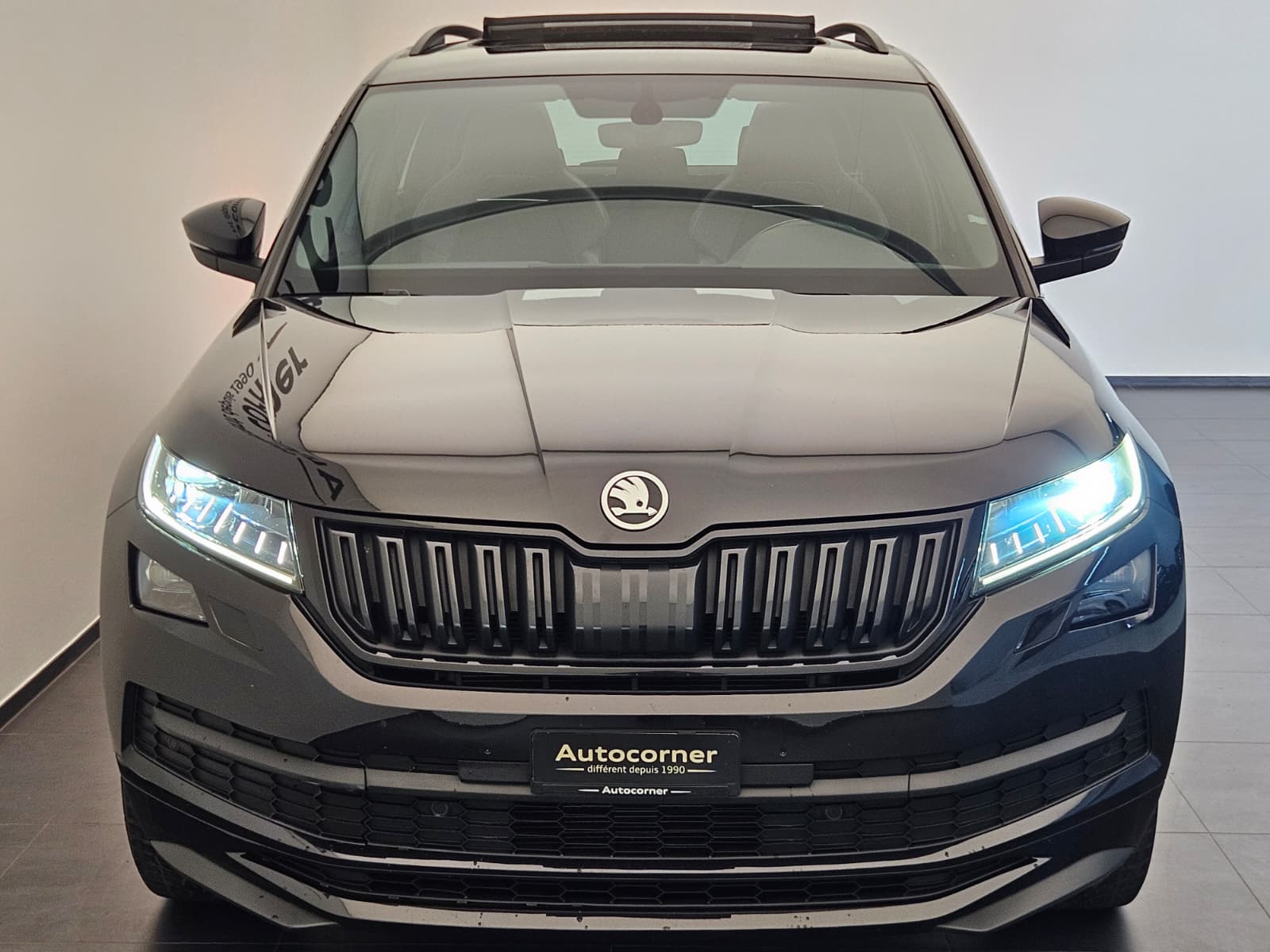 SKODA Kodiaq 2.0 TSI 4x4 Sport Line-image-3