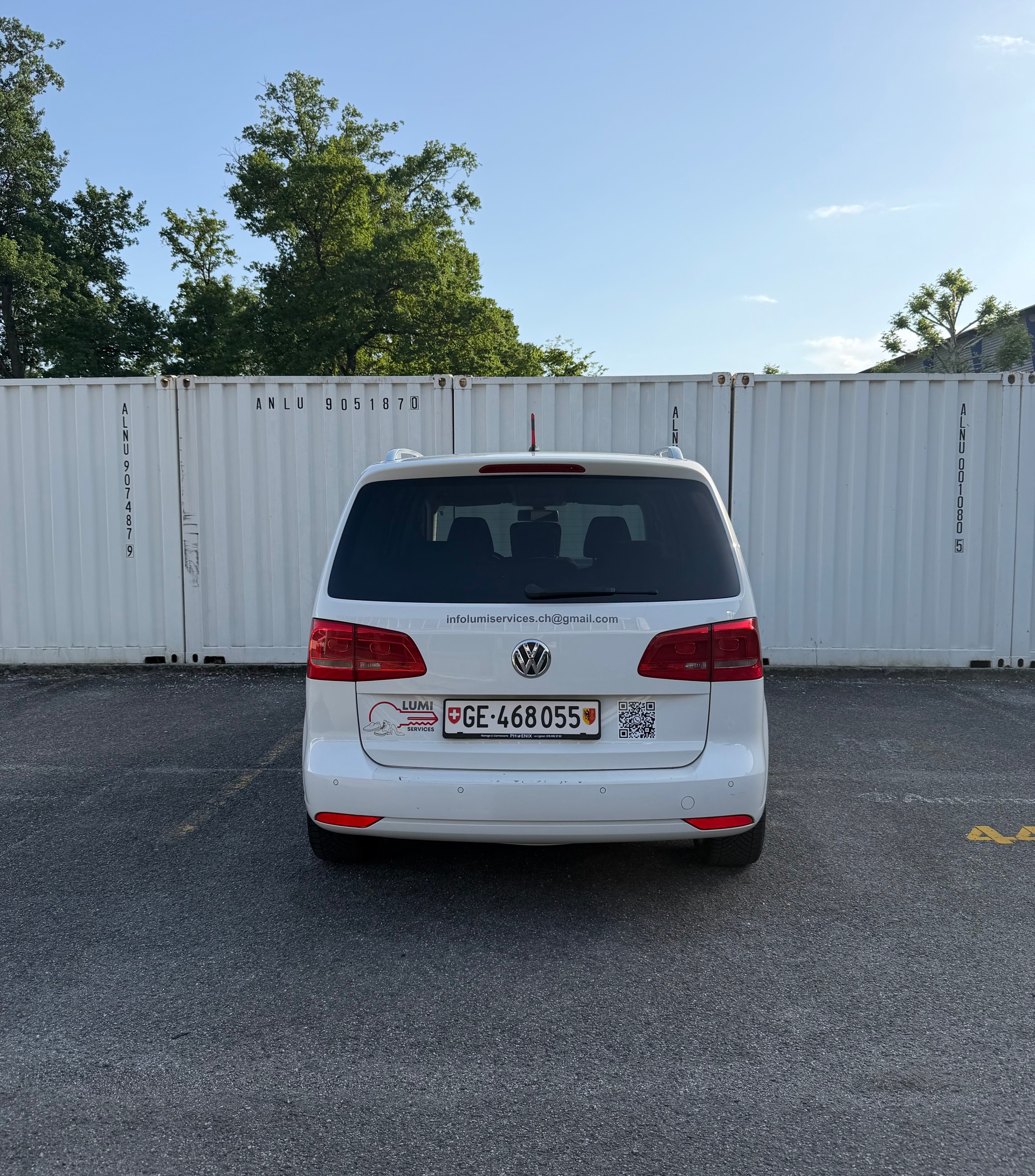VW Touran 2.0 TDI Highline DSG-image-5