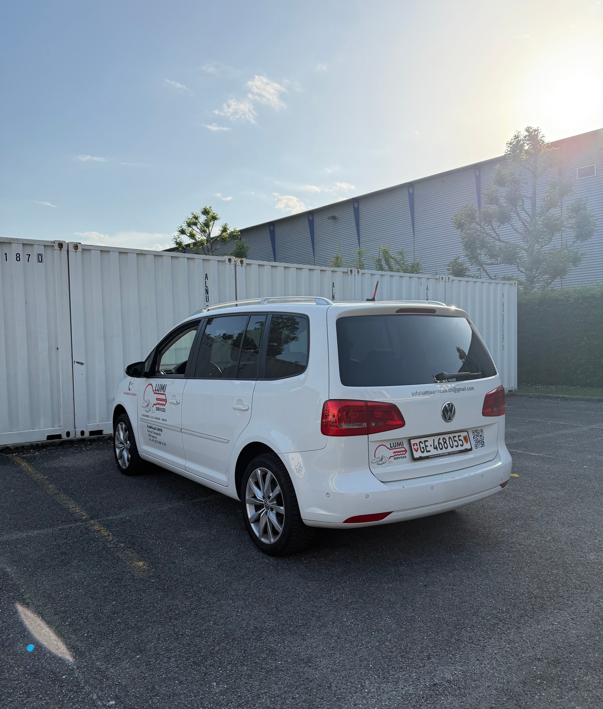 VW Touran 2.0 TDI Highline DSG-image-7