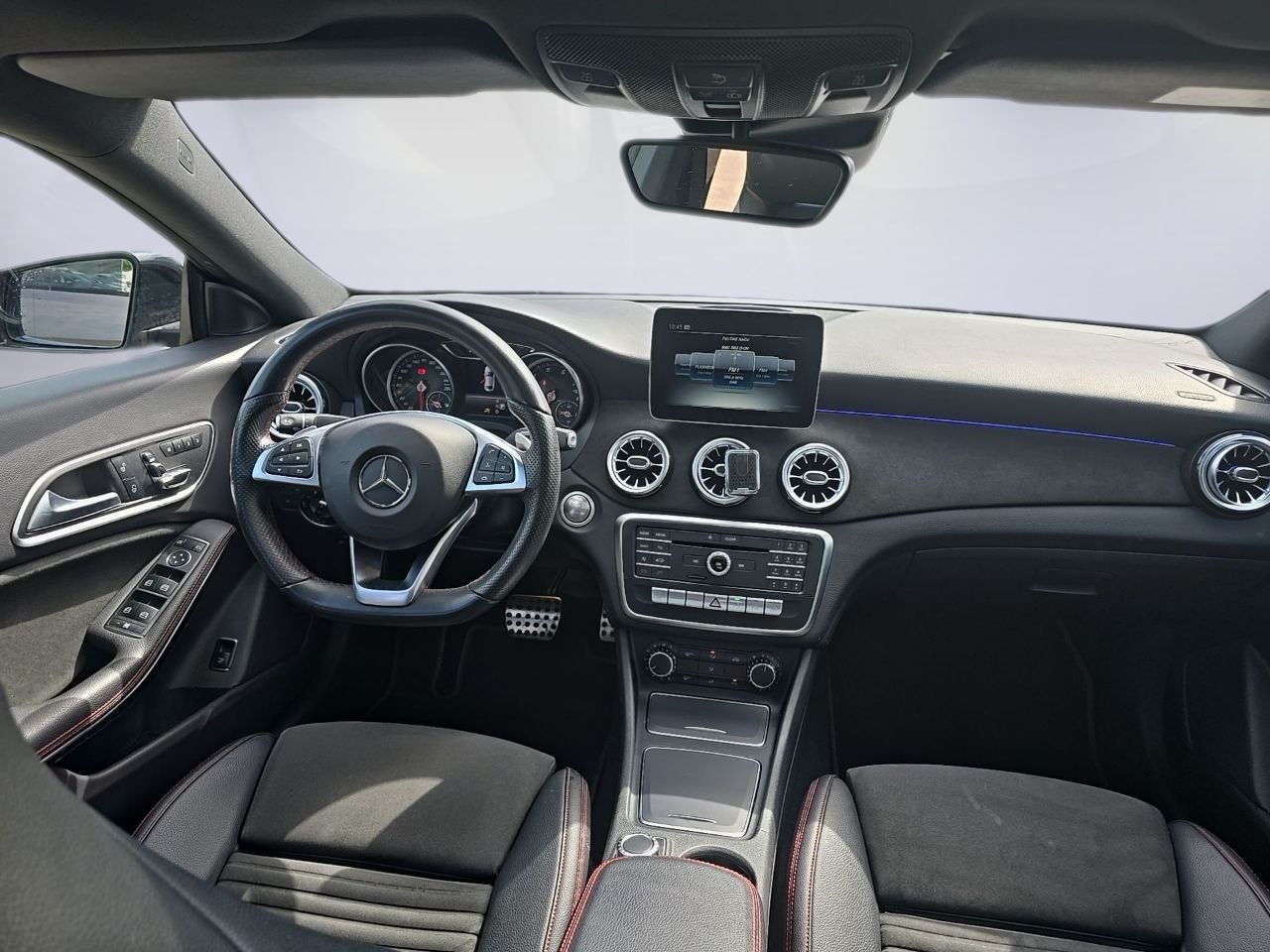 MERCEDES-BENZ CLA 250 Sport 4Matic 7G-DCT-image-16