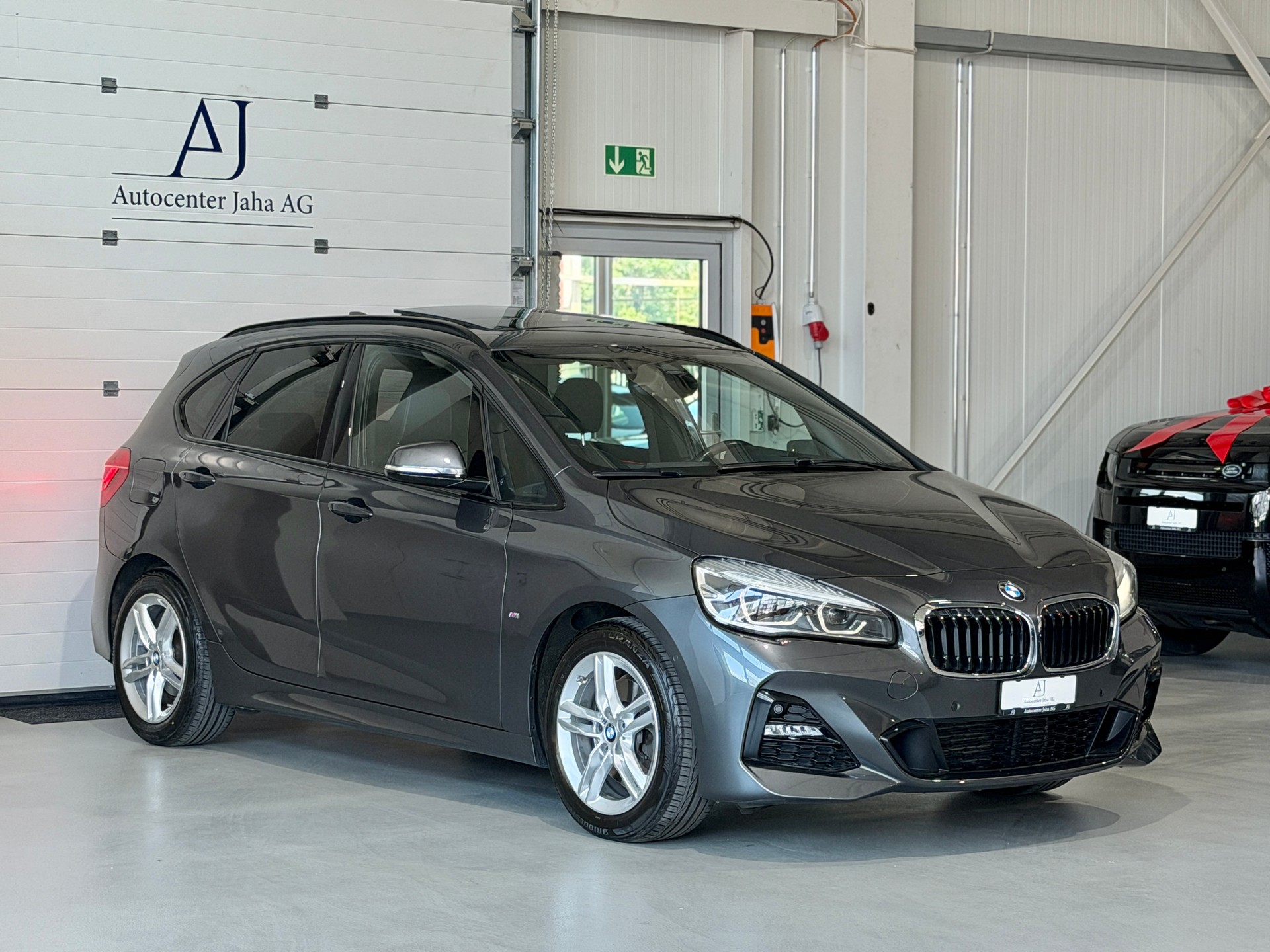 BMW 218d xDrive Active Tourer Steptronic M Sport (CH) AHK 1.6T - Vollaustattung-image-4