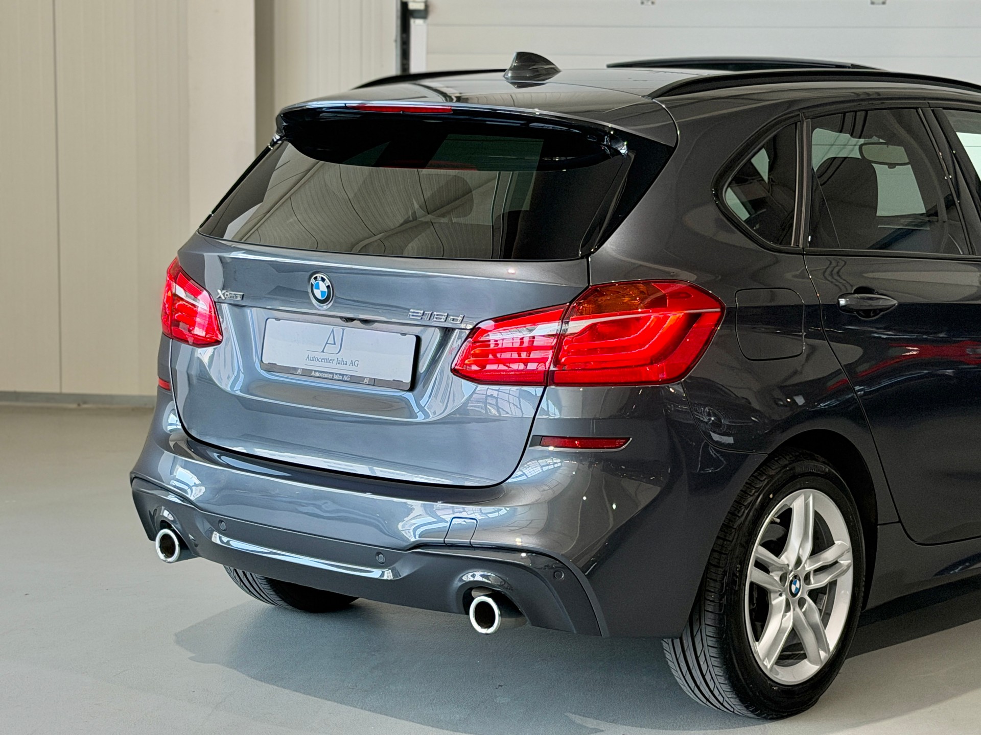 BMW 218d xDrive Active Tourer Steptronic M Sport (CH) AHK 1.6T - Vollaustattung-image-5