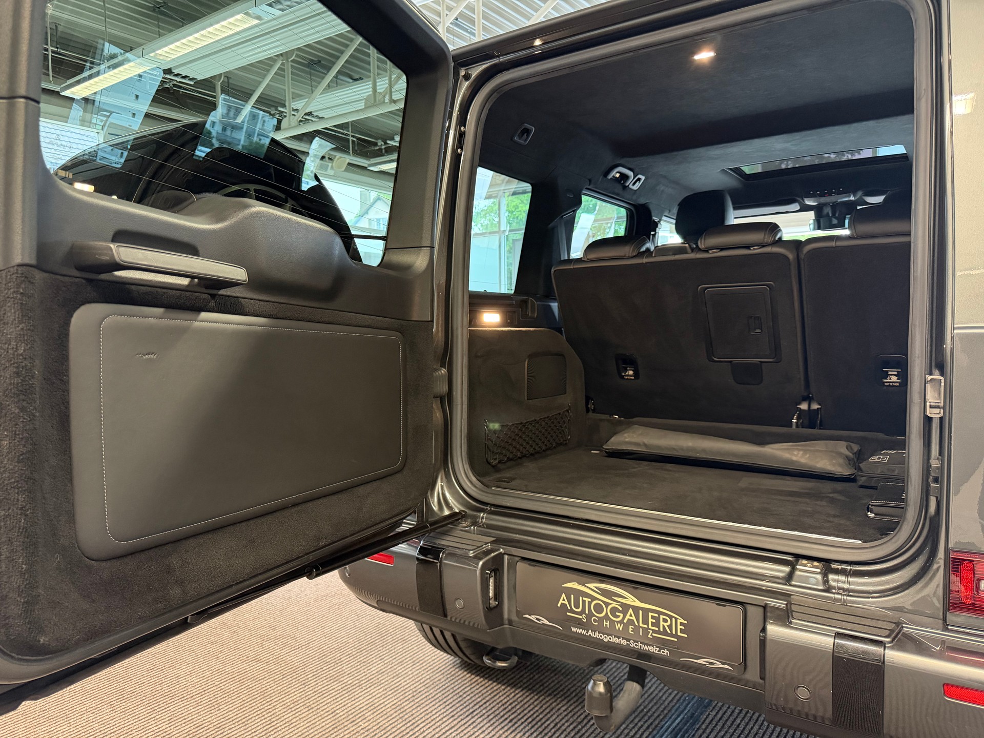 MERCEDES-BENZ G 63 AMG | CH | Erstbesitz | Massage | Designo Graphit | AMG Night | Widescreen | TV | AHK | EUR.1 Möglich | MFK 07/2026 |-image-28