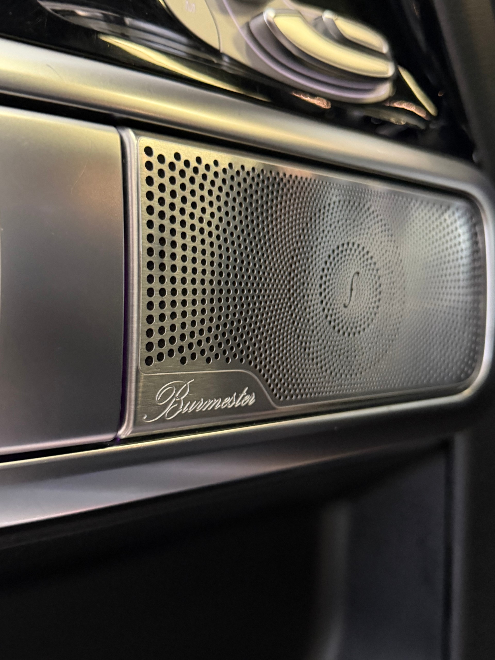 MERCEDES-BENZ G 63 AMG | CH | Erstbesitz | Massage | Designo Graphit | AMG Night | Widescreen | TV | AHK | EUR.1 Möglich | MFK 07/2026 |-image-16