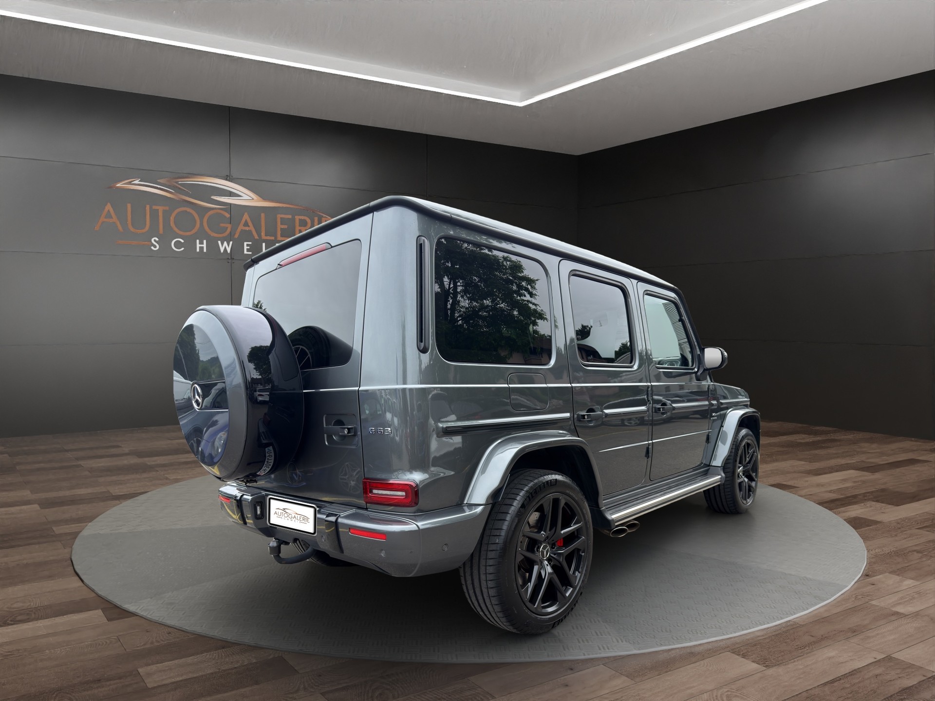 MERCEDES-BENZ G 63 AMG | CH | Erstbesitz | Massage | Designo Graphit | AMG Night | Widescreen | TV | AHK | EUR.1 Möglich | MFK 07/2026 |-image-4