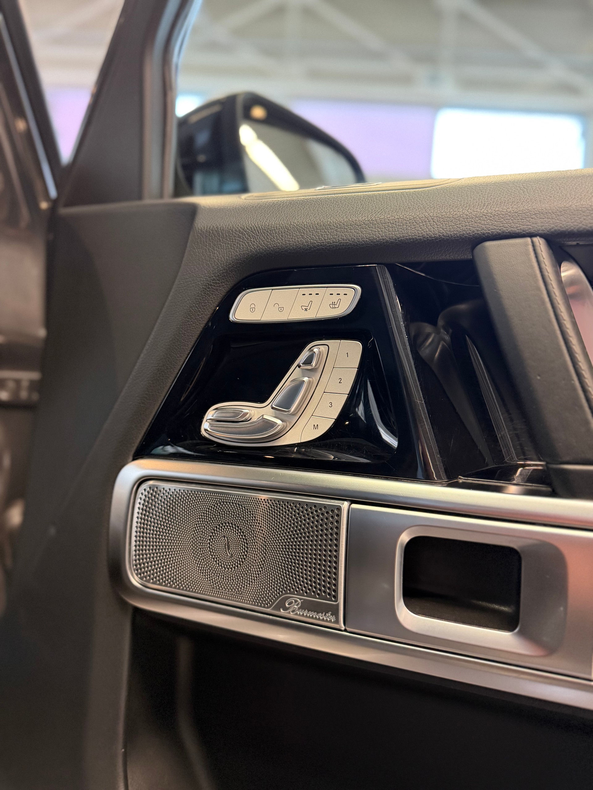 MERCEDES-BENZ G 63 AMG | CH | Erstbesitz | Massage | Designo Graphit | AMG Night | Widescreen | TV | AHK | EUR.1 Möglich | MFK 07/2026 |-image-34