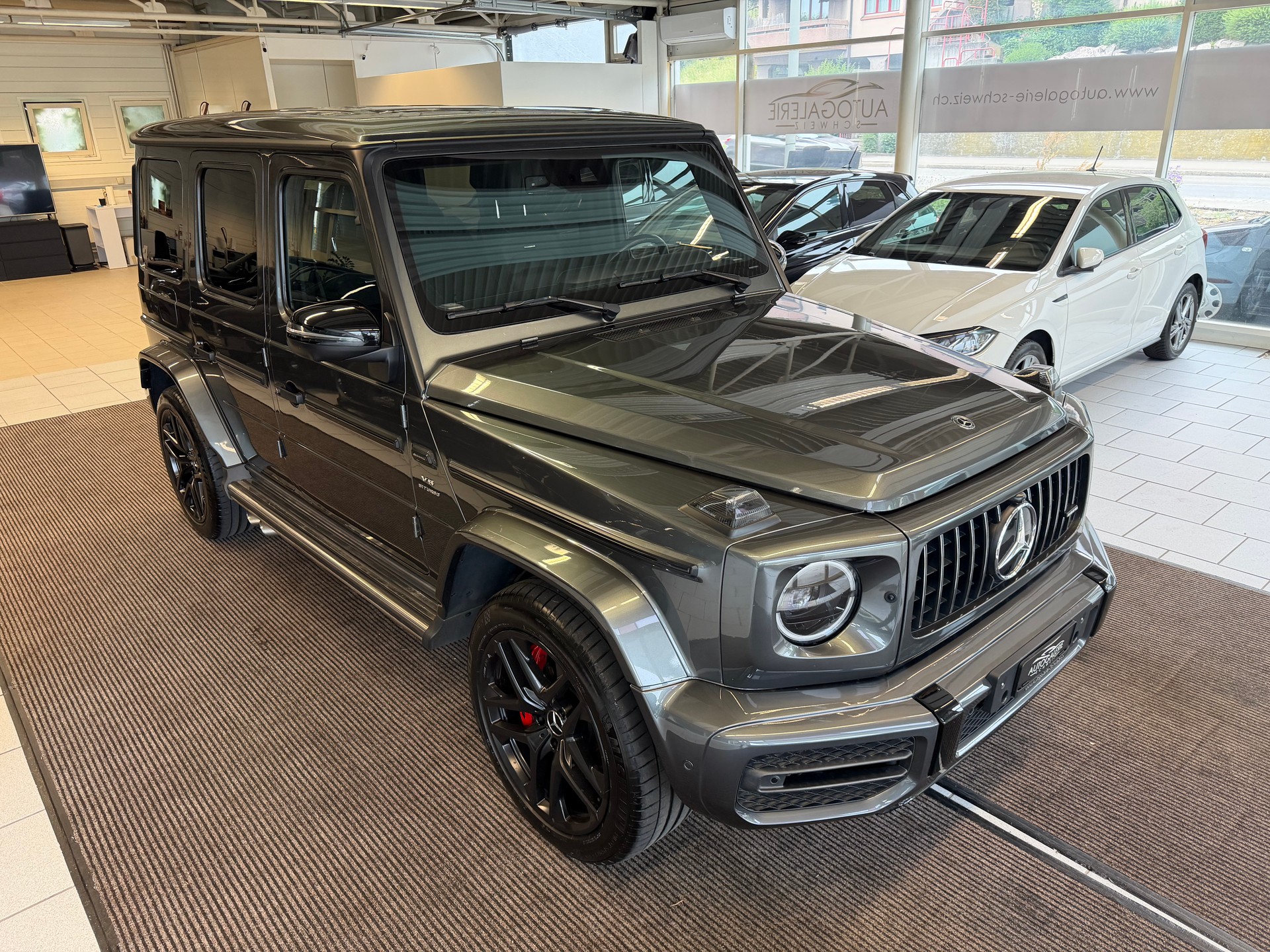 MERCEDES-BENZ G 63 AMG | CH | Erstbesitz | Massage | Designo Graphit | AMG Night | Widescreen | TV | AHK | EUR.1 Möglich | MFK 07/2026 |-image-38