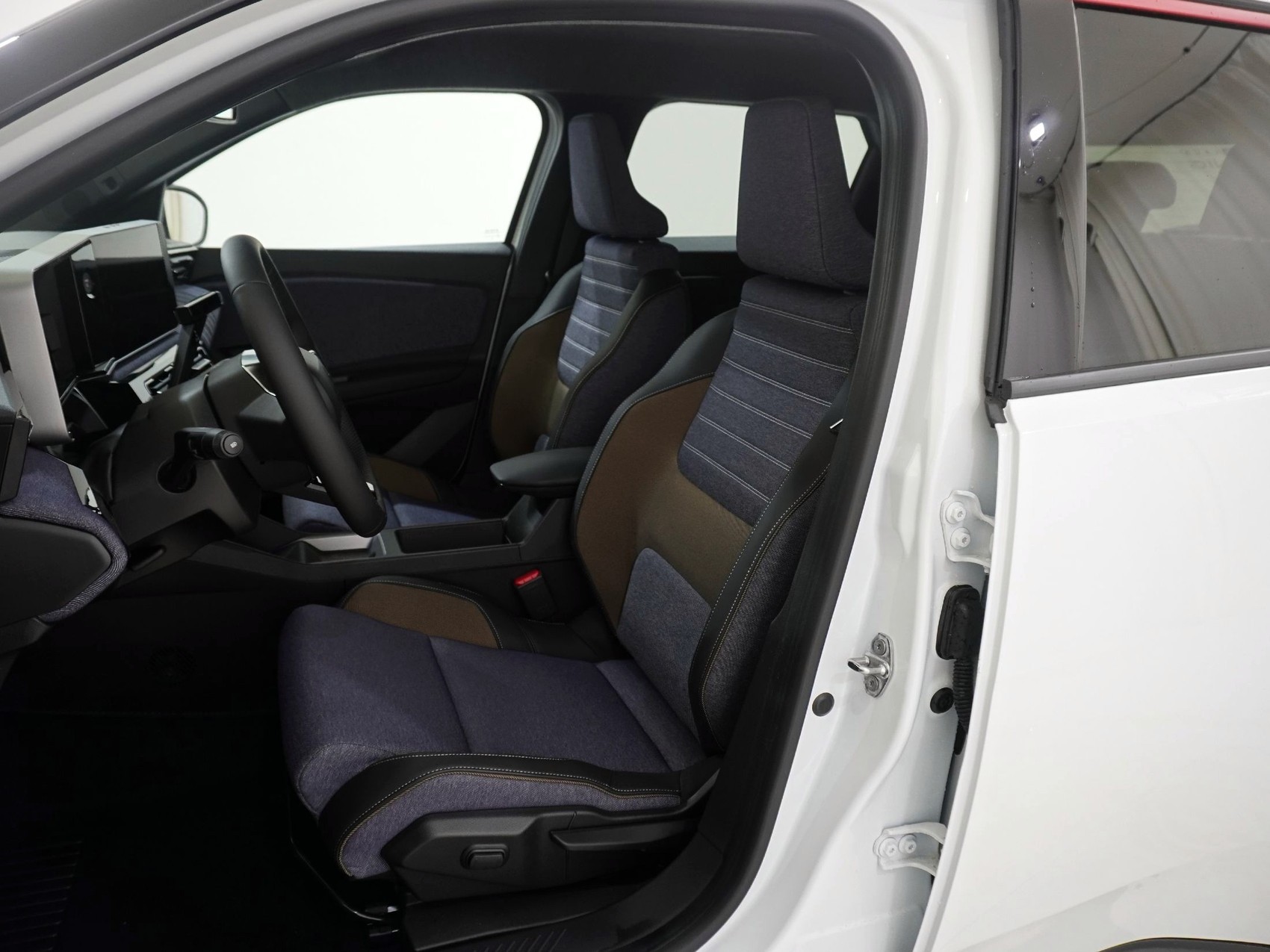 RENAULT R5 E-Tech Comfort Range techno-image-11