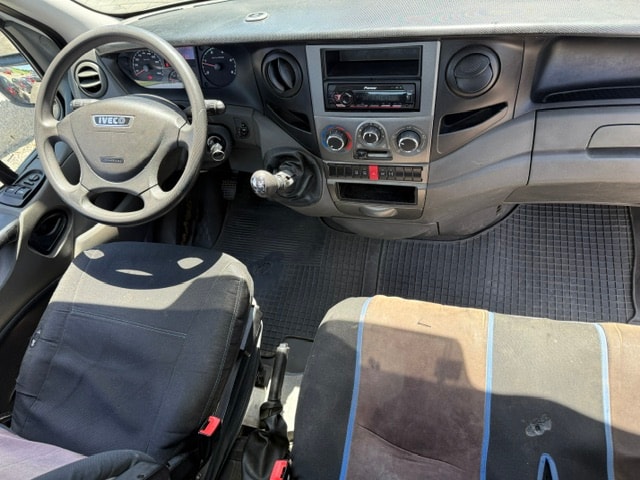 IVECO 35 C 13-image-1
