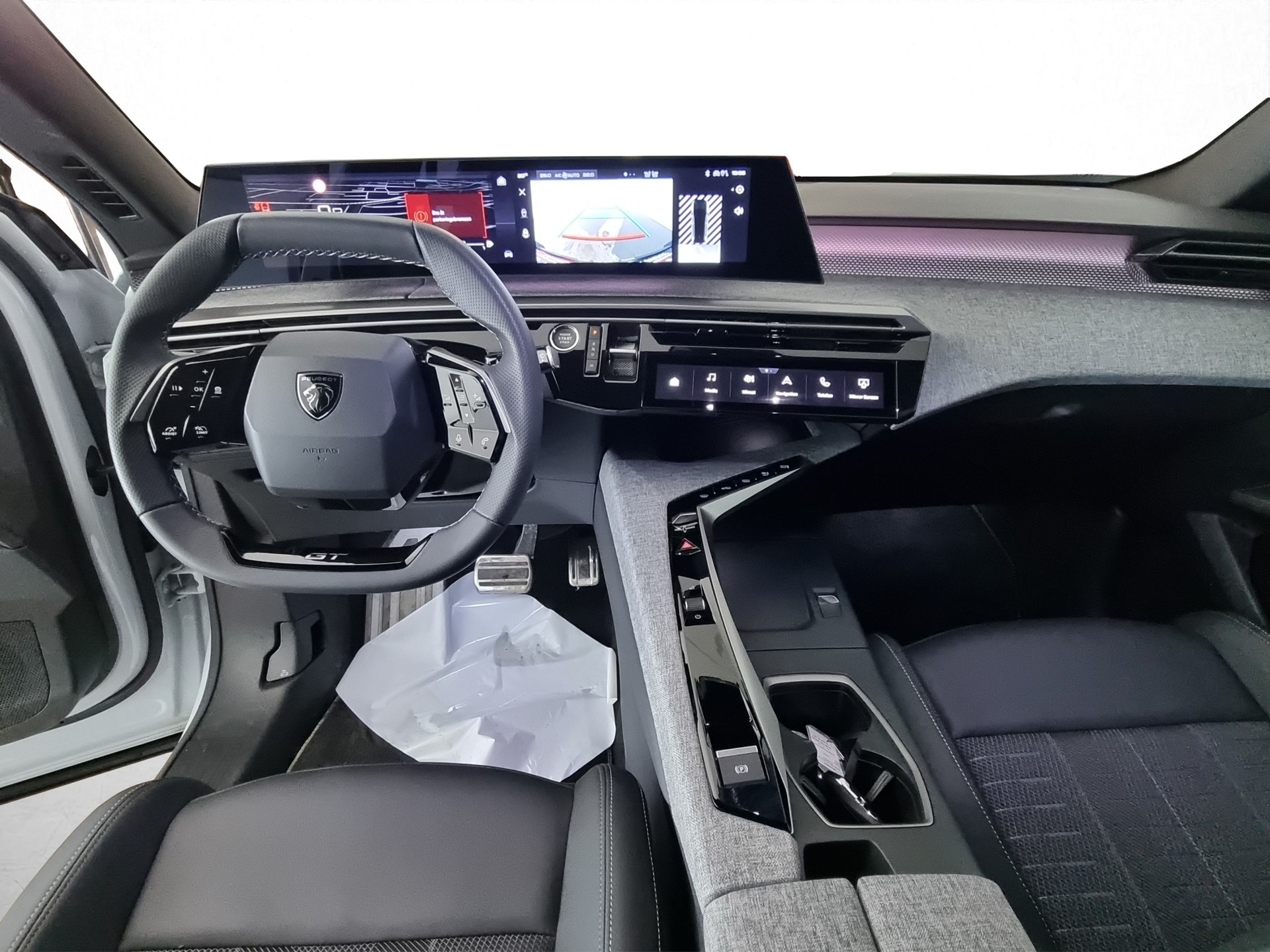PEUGEOT 5008 145 Hybrid GT 7-Plätzer-image-7