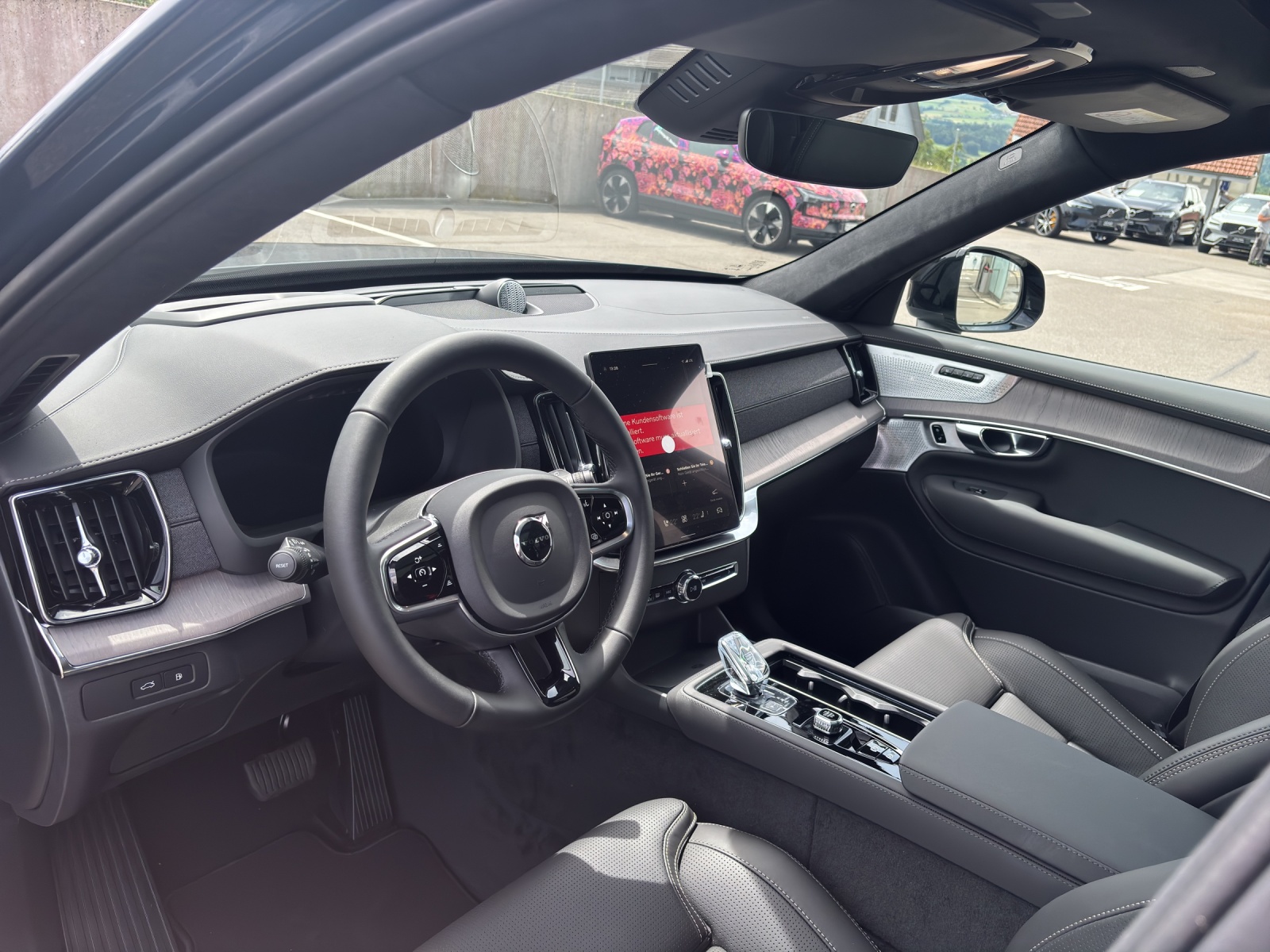 VOLVO XC90 2.0 T8 TE XCLUSIVE Edition Dark eAWD-image-9