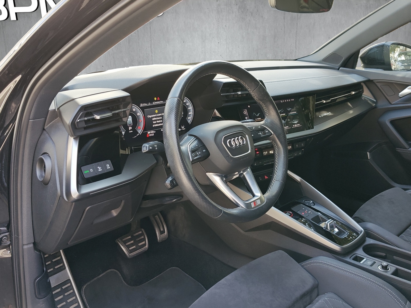 AUDI S3 Sportback 2.0 TFSI quattro S-tronic-image-7