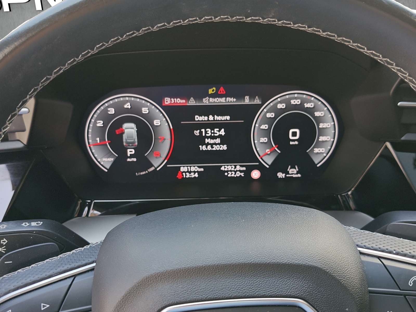 AUDI S3 Sportback 2.0 TFSI quattro S-tronic-image-15