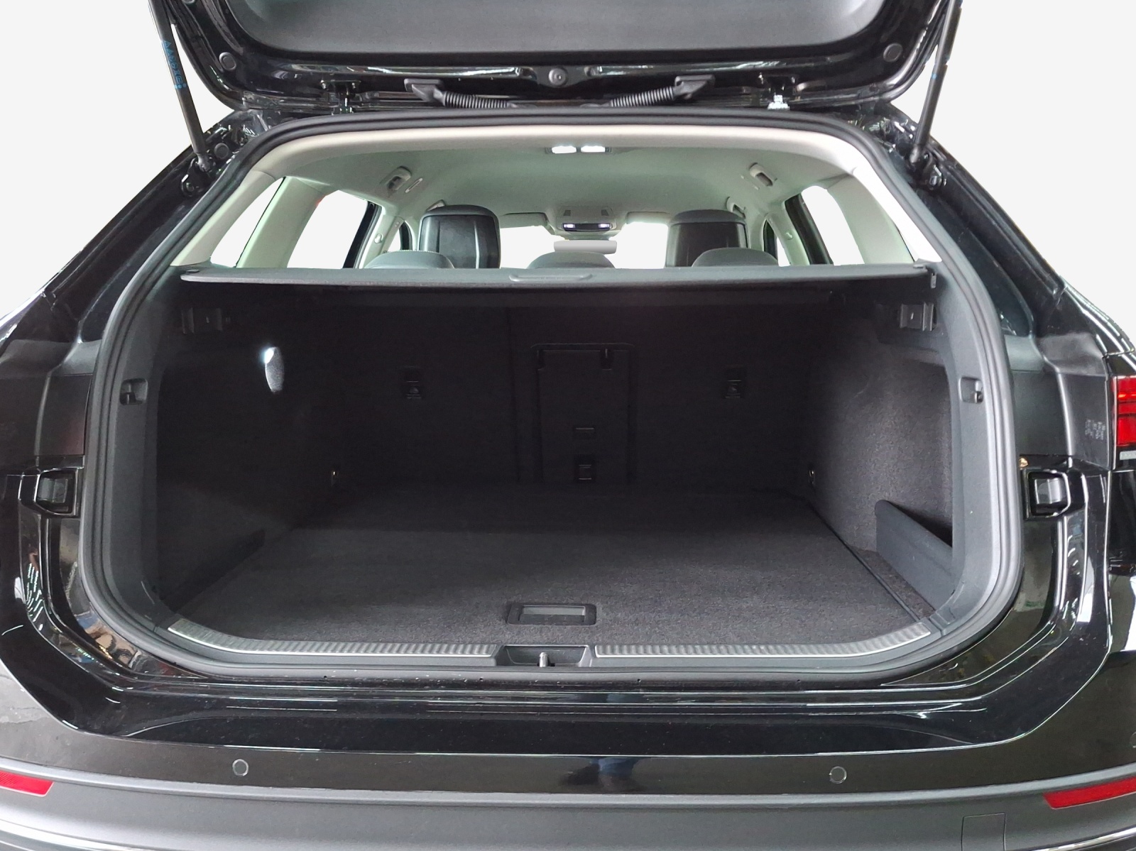 VW Passat Variant 2.0 TDI evo Business DSG-image-12