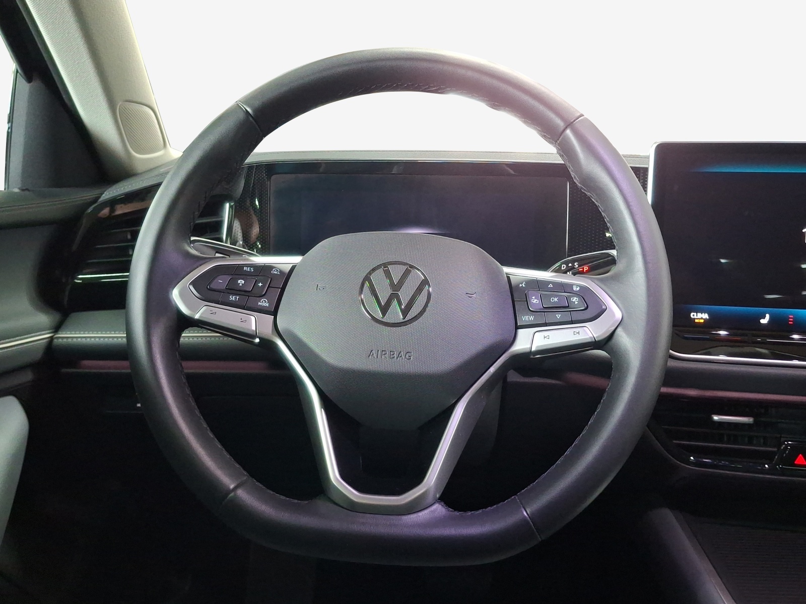 VW Passat Variant 2.0 TDI evo Business DSG-image-9