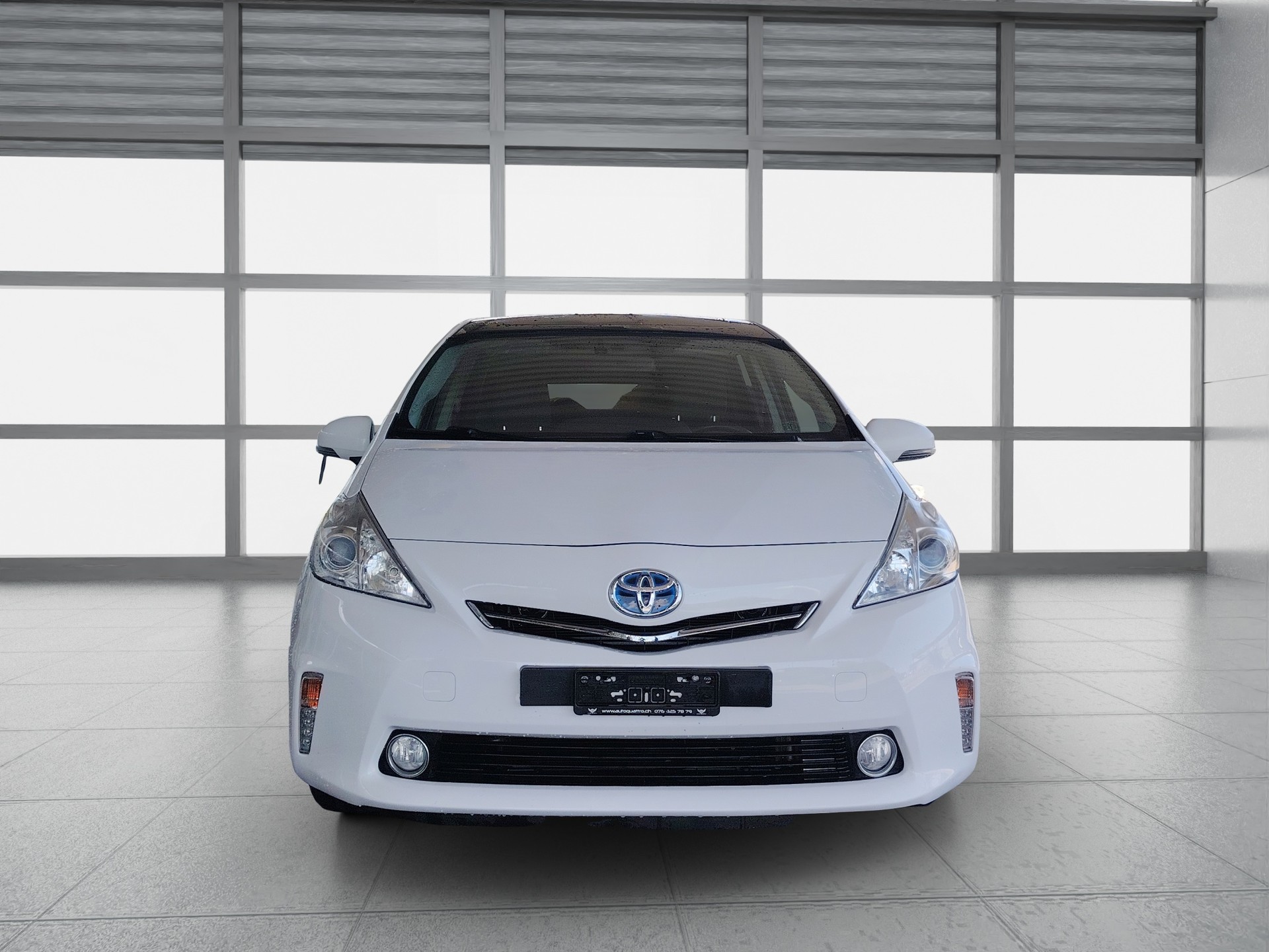 TOYOTA Prius+ 1.8 VVT-i HSD Luna-image-1
