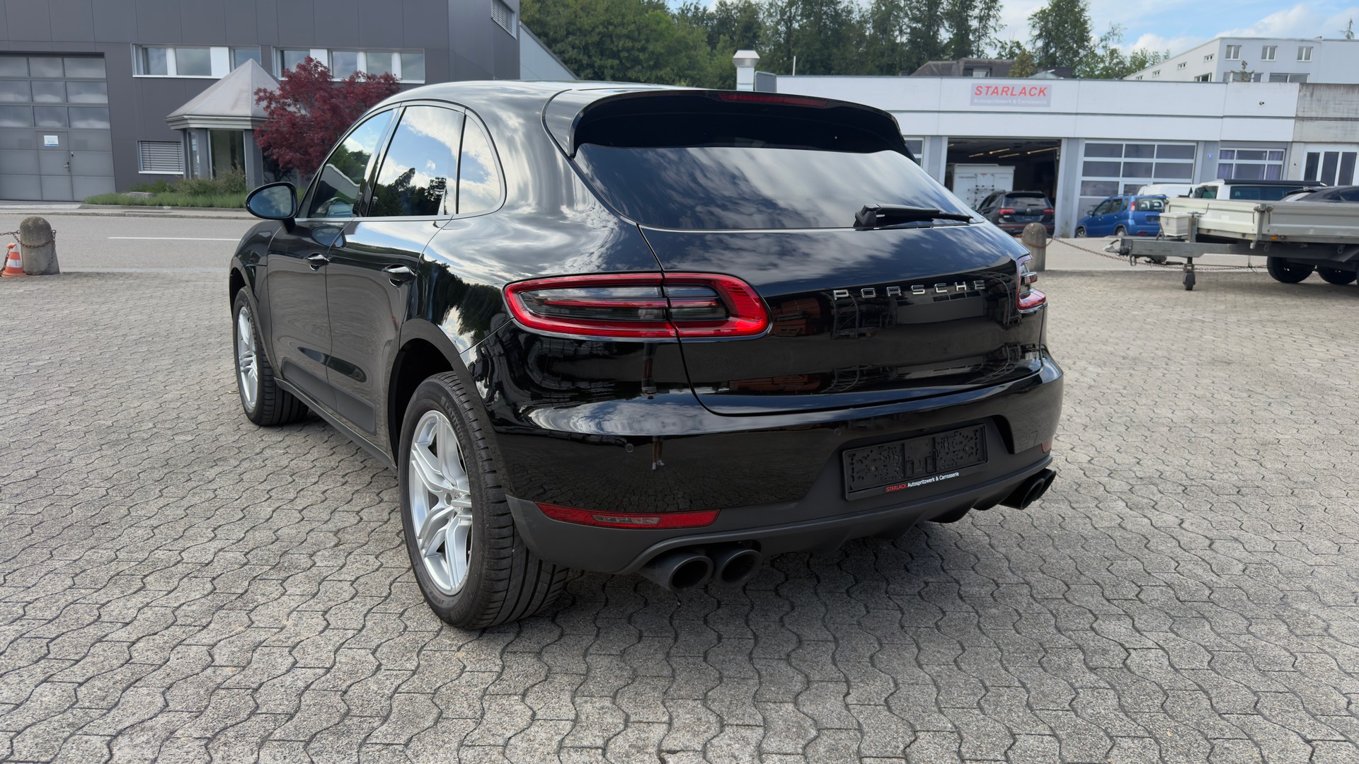 PORSCHE Macan PDK-image-2