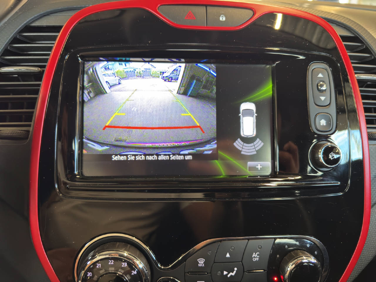 RENAULT Captur 1.2 TCe Helly Hansen EDC-image-11