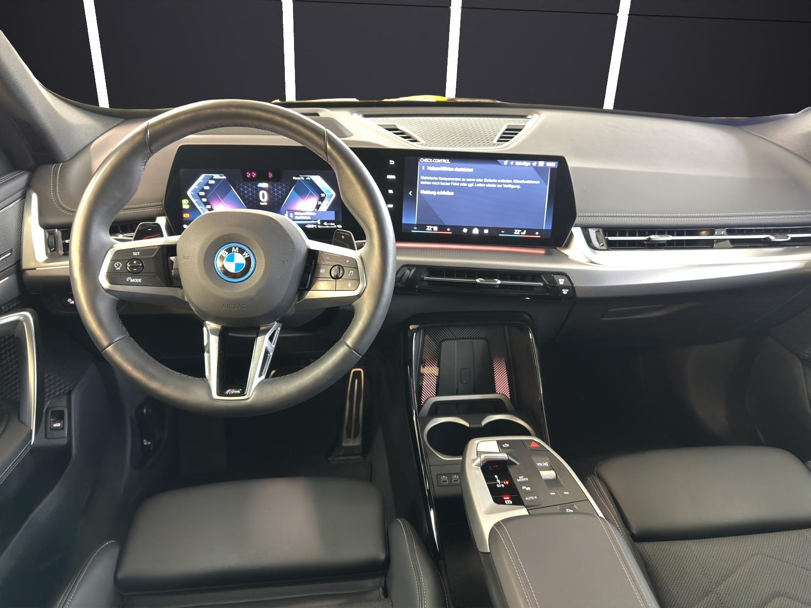 BMW X1 30e xDrive-image-17