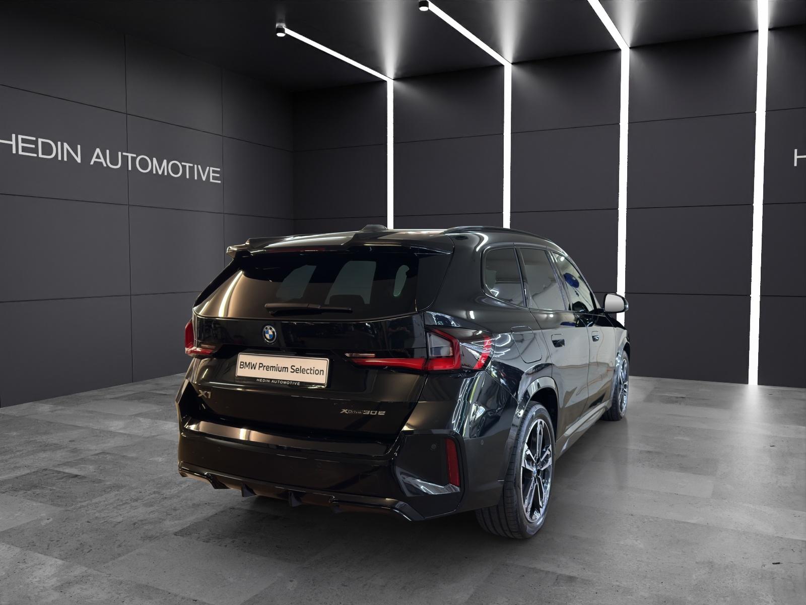 BMW X1 30e xDrive-image-4