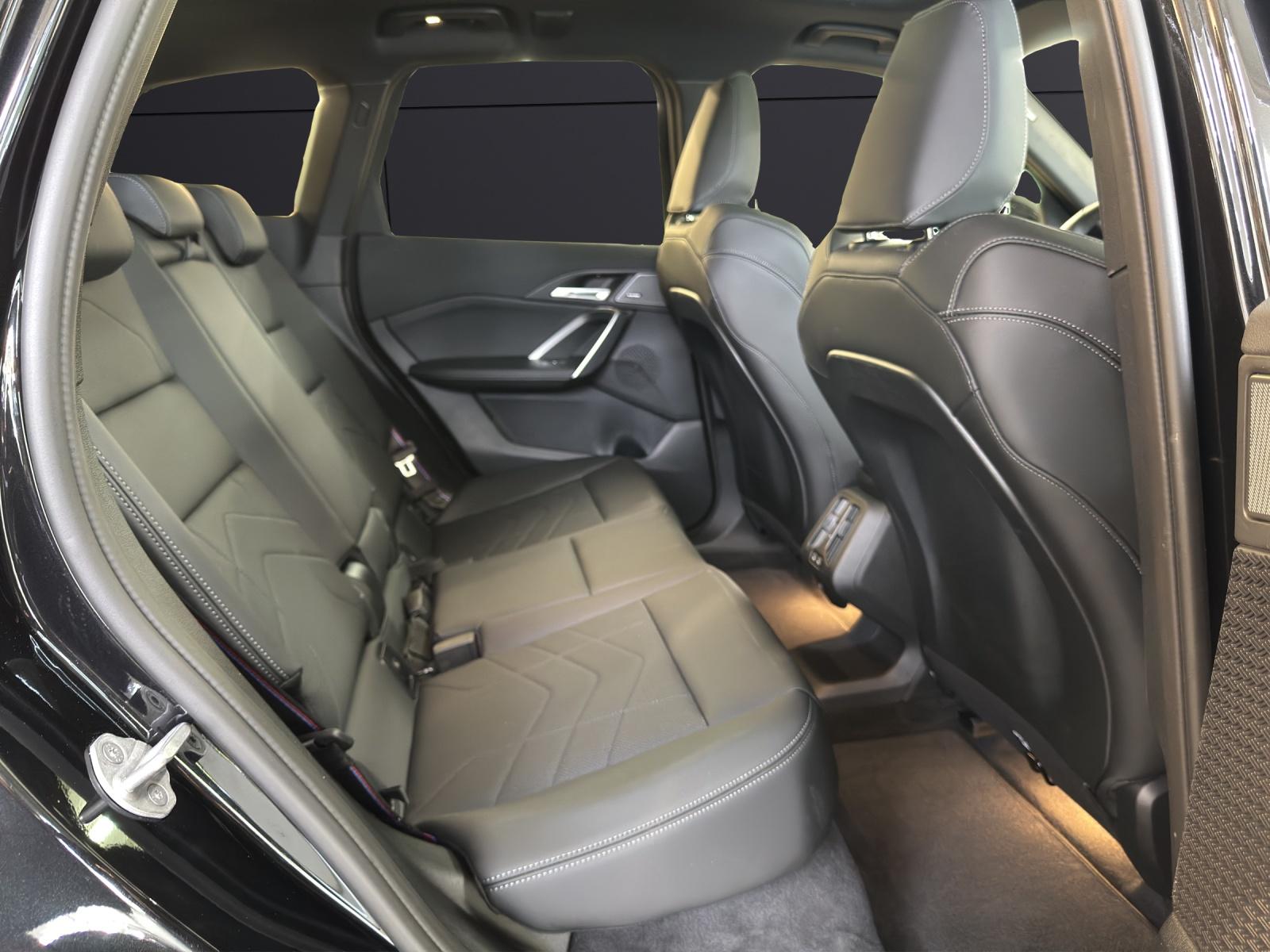 BMW X1 30e xDrive-image-13