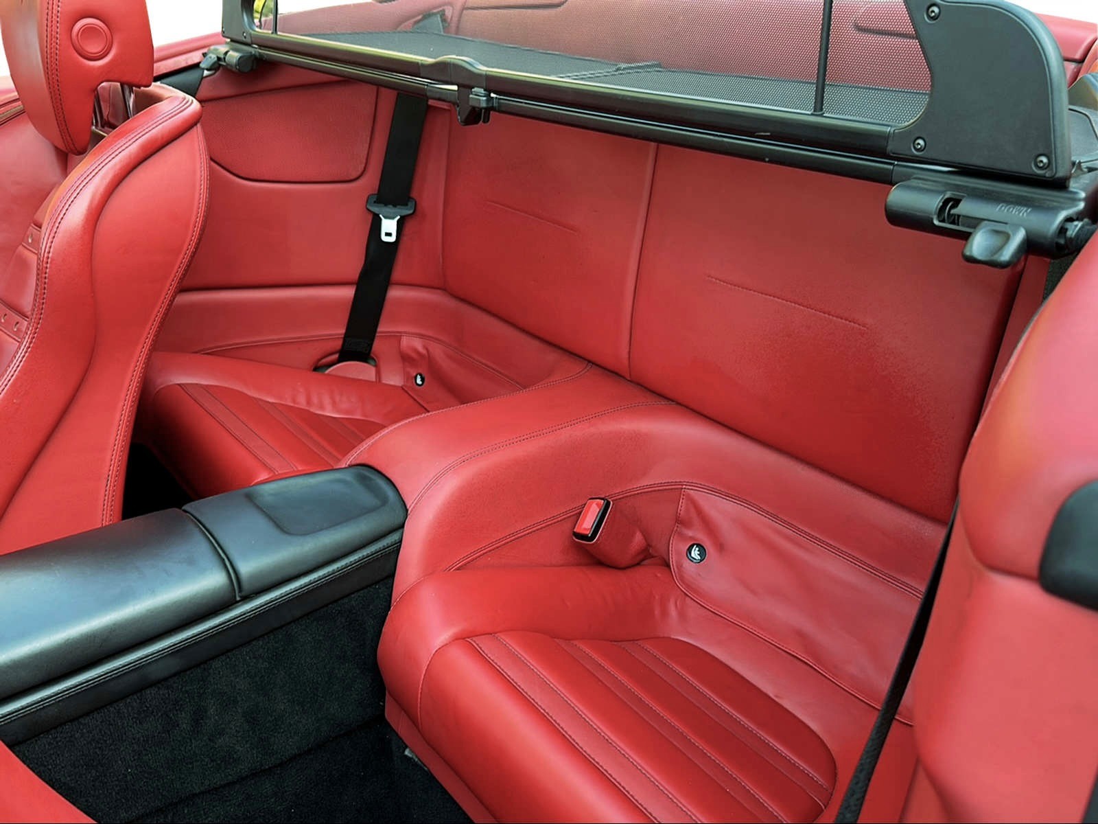 FERRARI California 4.3 V8-image-11