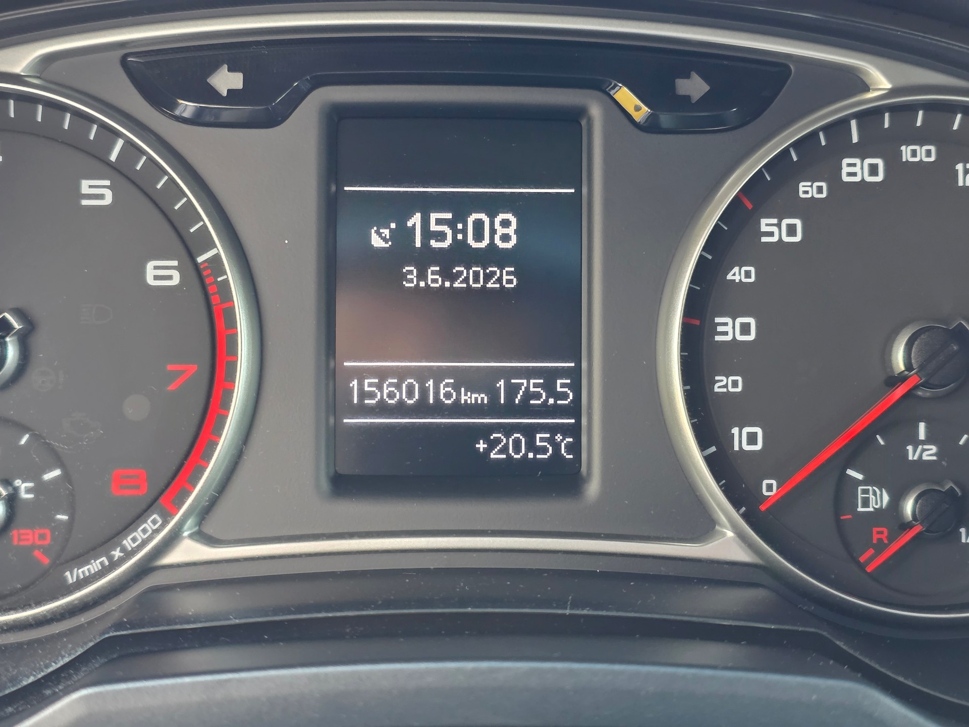 AUDI A1 Sportback 1.4 TFSI Ambition-image-12